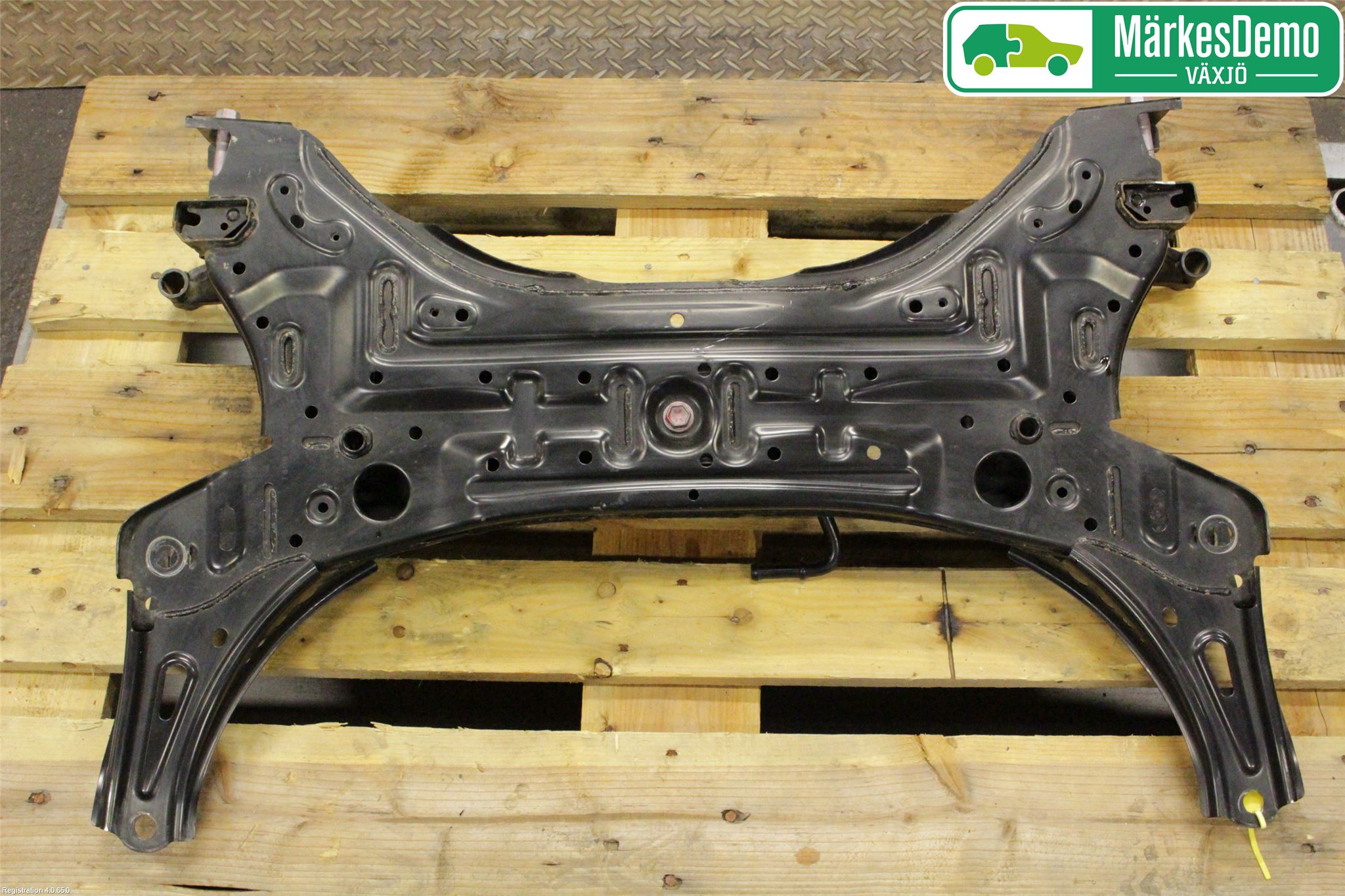 Suzuki SWIFT 17-24 Forstillingsbjelke(Tvergående)