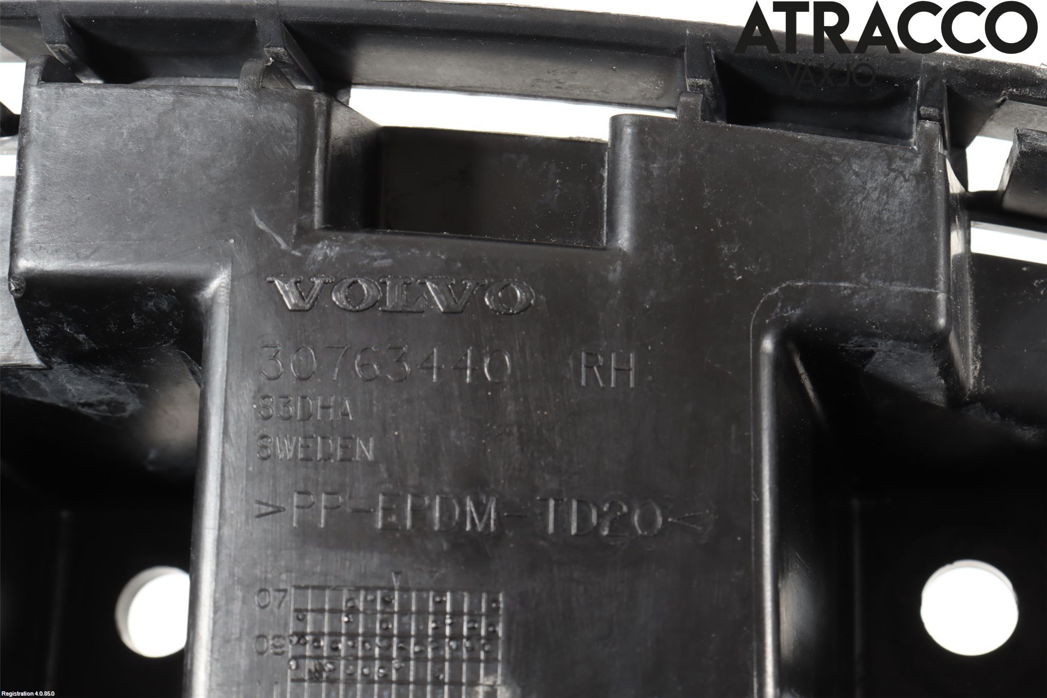 Volvo XC60 09-13 Støtfangerfeste Bak Høyre
