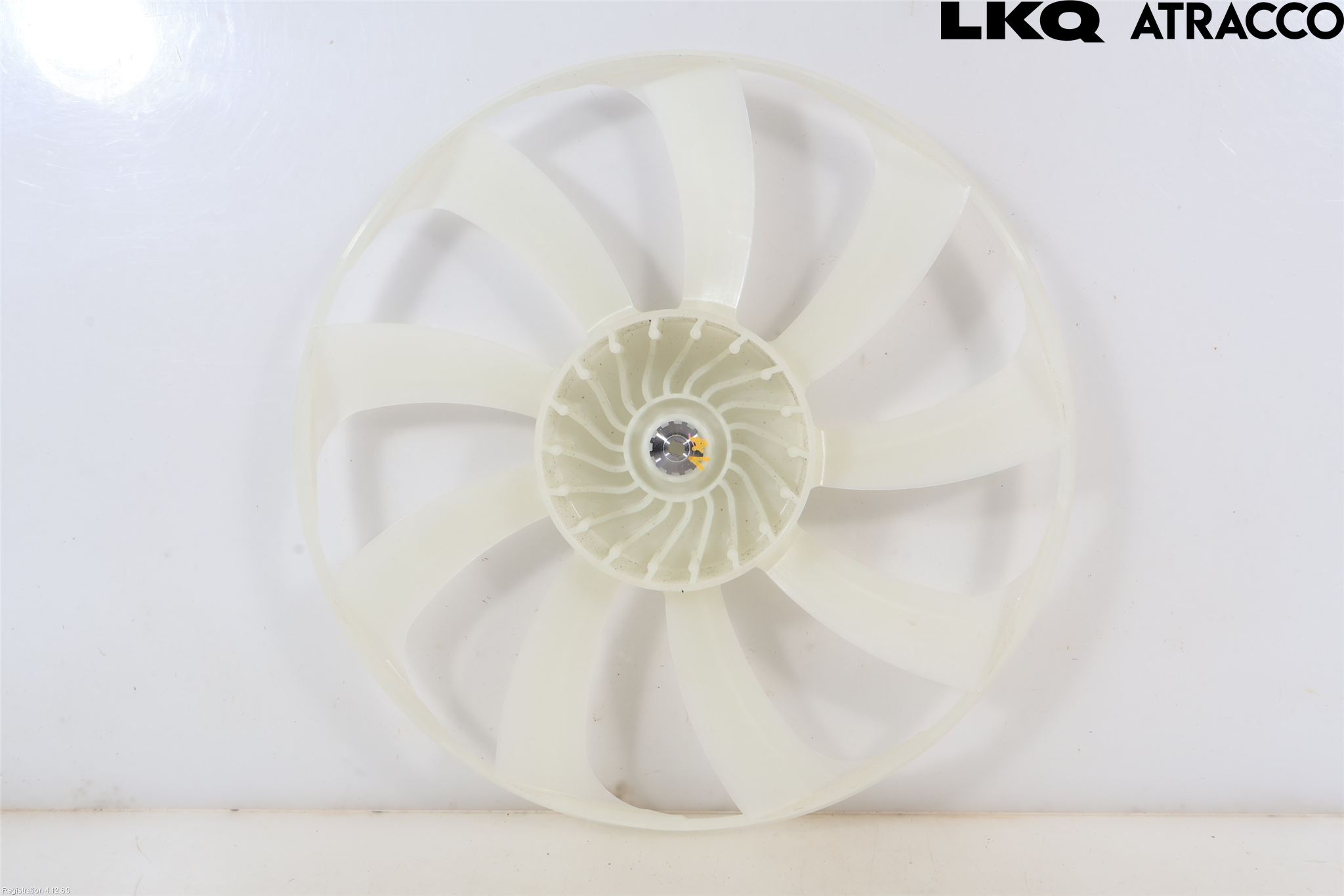 Lexus LBX 24- Kjølevifte - Blad