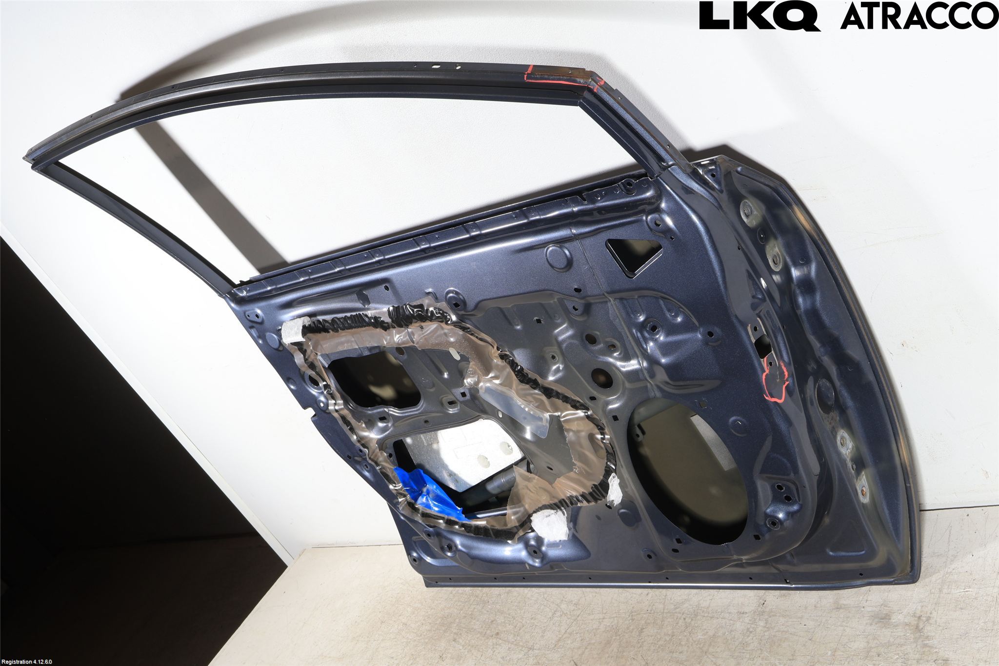 Toyota AVENSIS 09-15 Dør 4D Foran Venstre