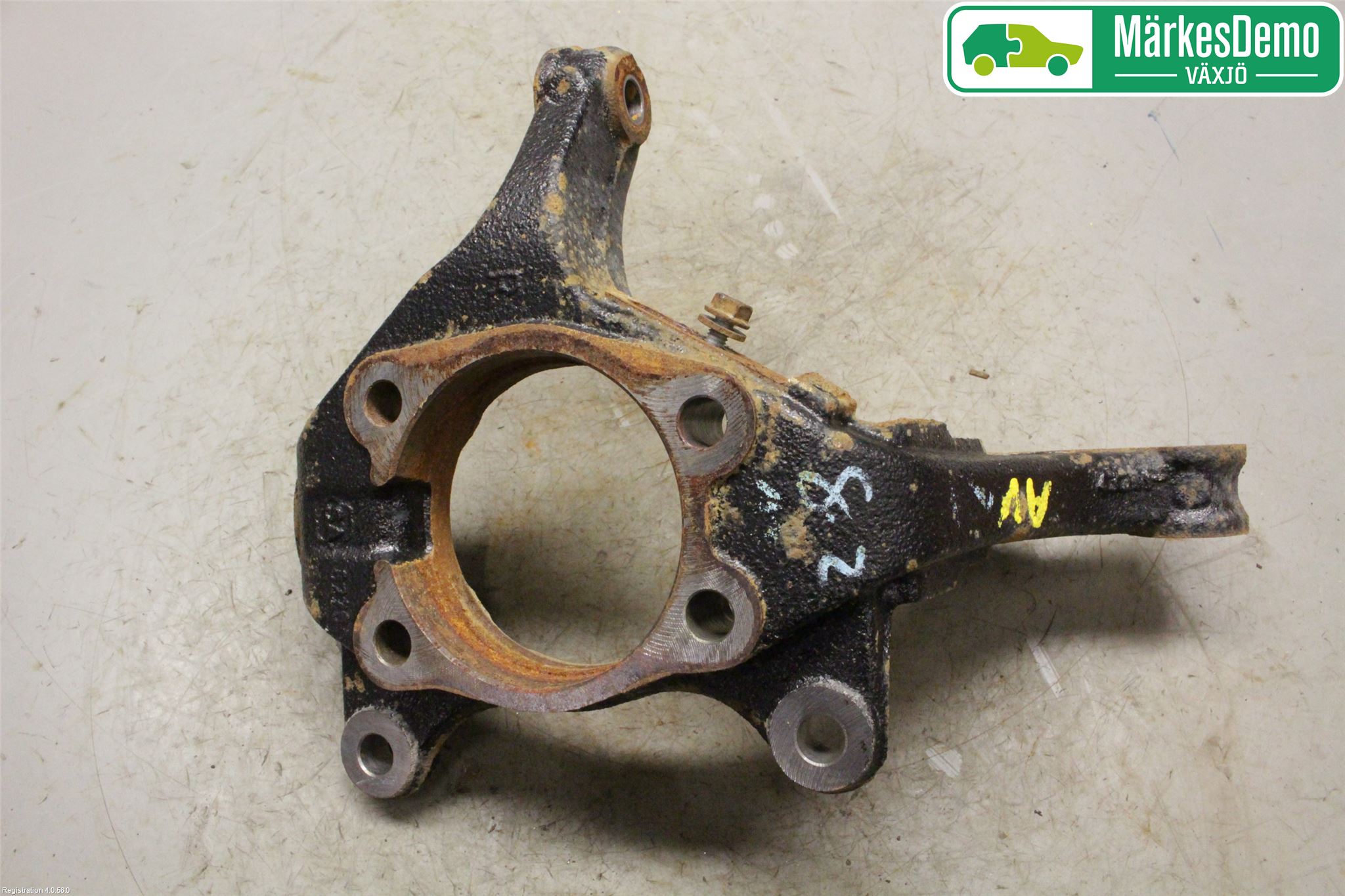 Toyota AURIS 13-19 Spindel Hf