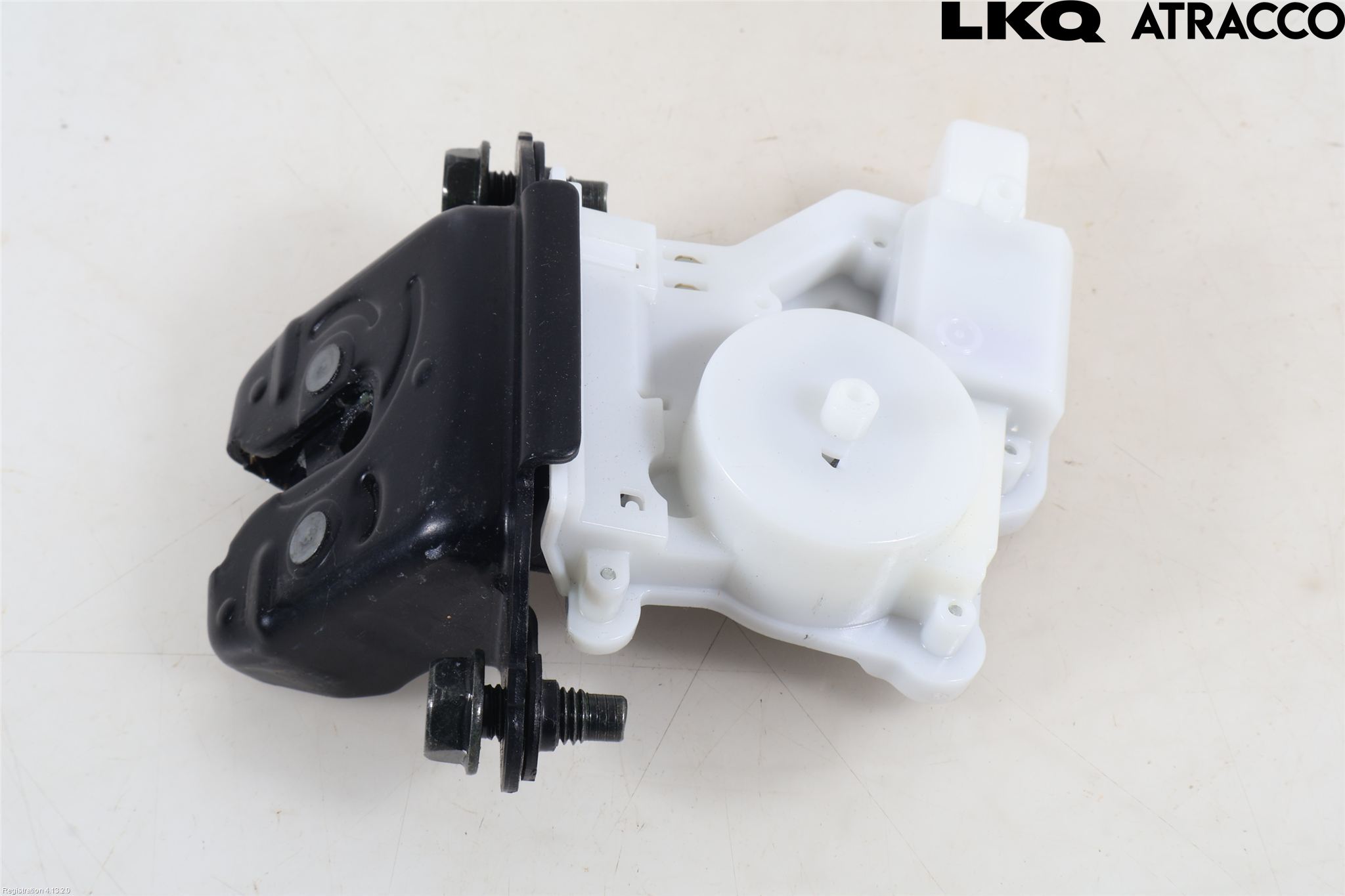 Nissan QASHQAI 17-21 Bakluke-Lokk Låsekasse