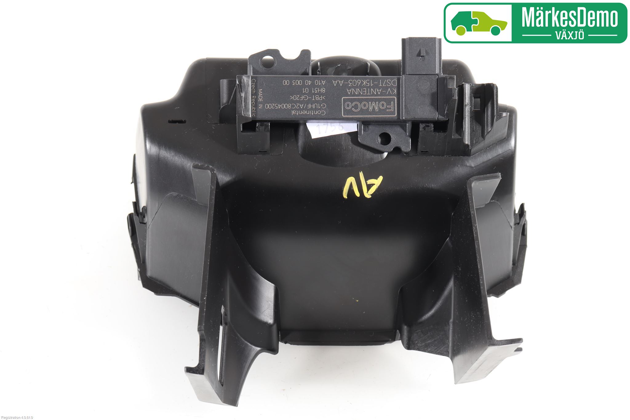 Ford FIESTA (VII) 18-23 Instrumentkonsoll Gulv
