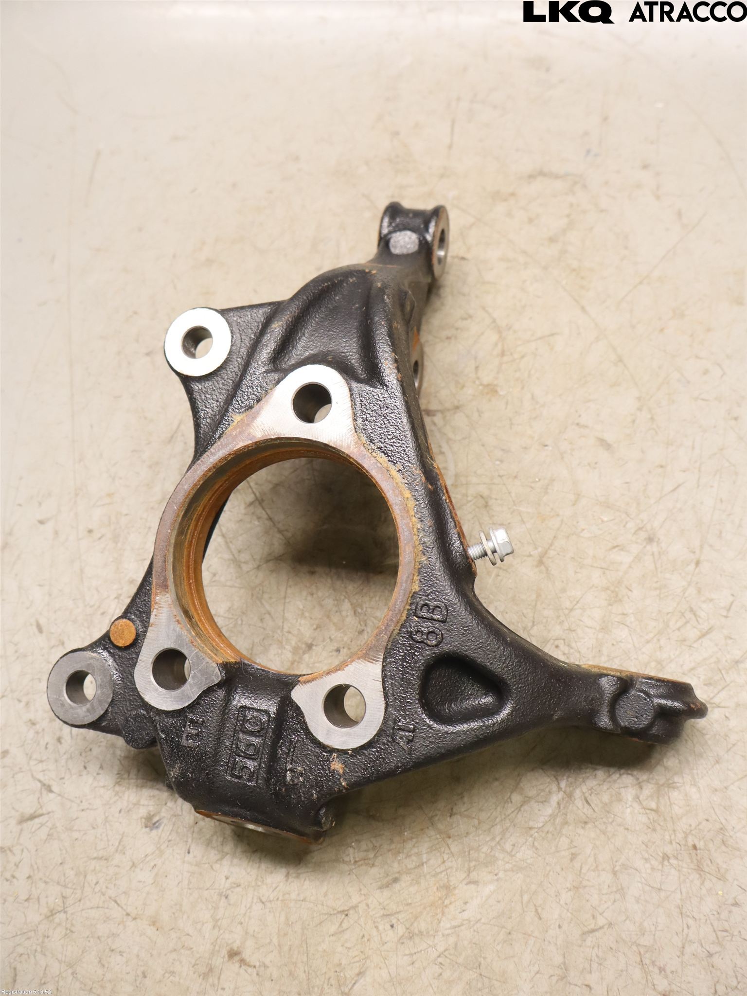 Toyota COROLLA CROSS XG10 22- Spindel Vf