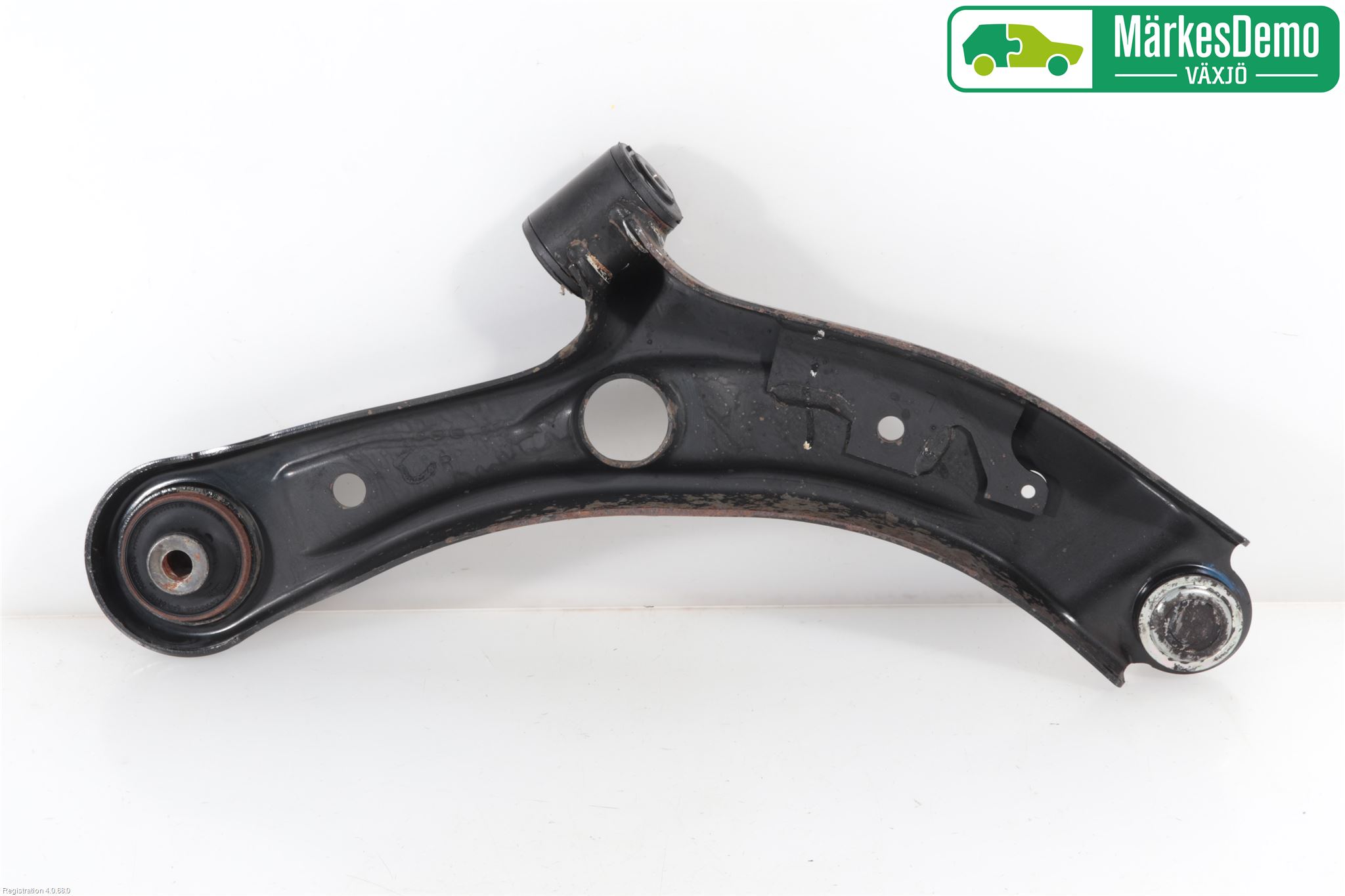 Suzuki SWIFT 11-16 Bærearm Foran Venstre Nedre