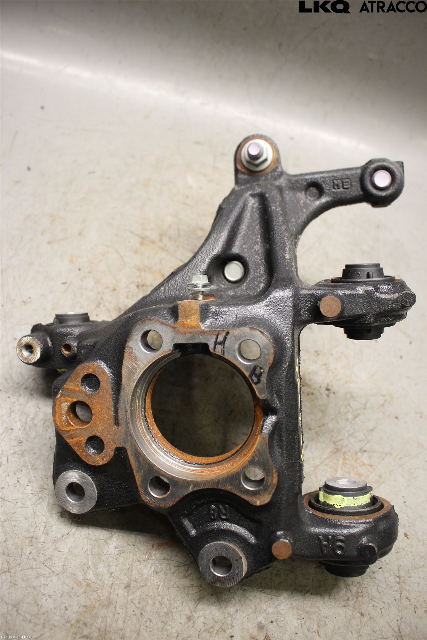 Toyota RAV4 19- Spindel Hb