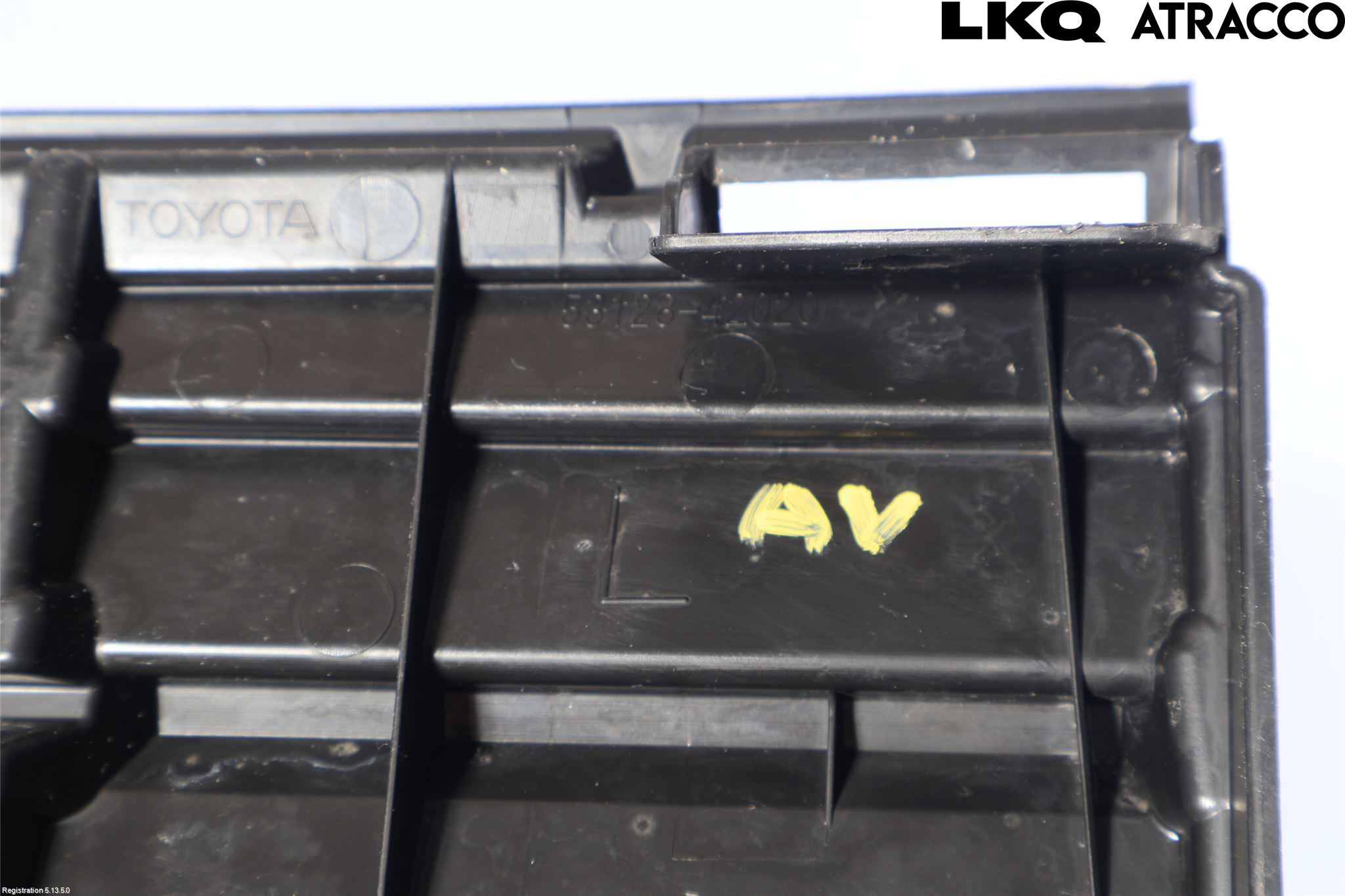 Toyota RAV4 13-18 Grilldel Venstre