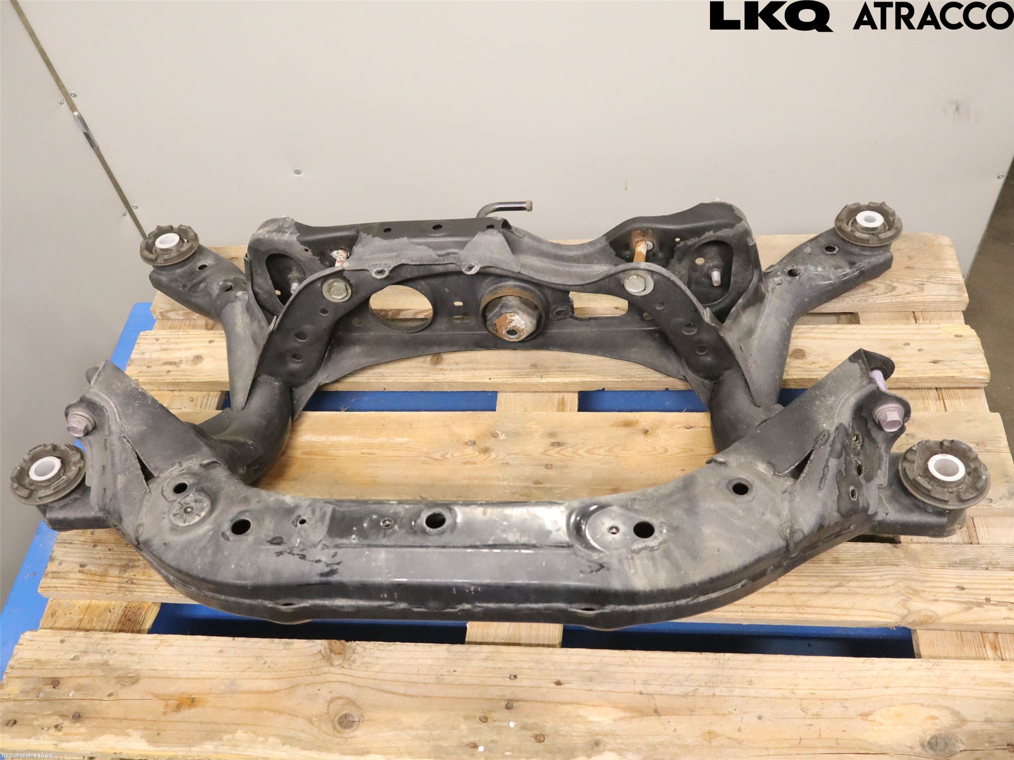Toyota RAV4 19- Bakaksel Feste Travers-Ramme