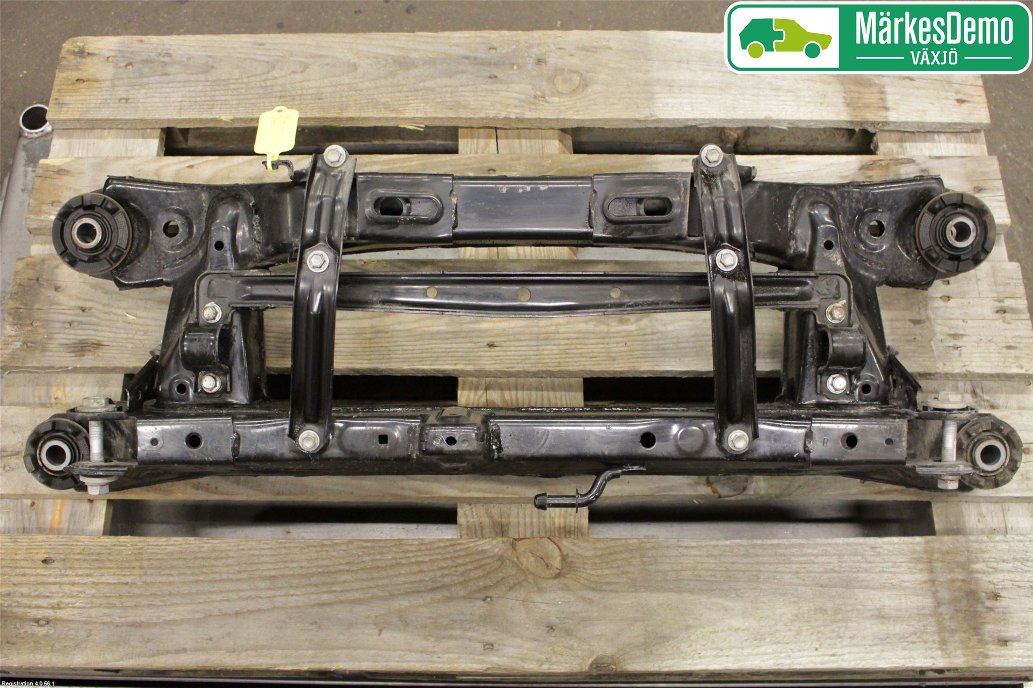 Toyota AURIS 13-19 Bakaksel Feste Travers-Ramme