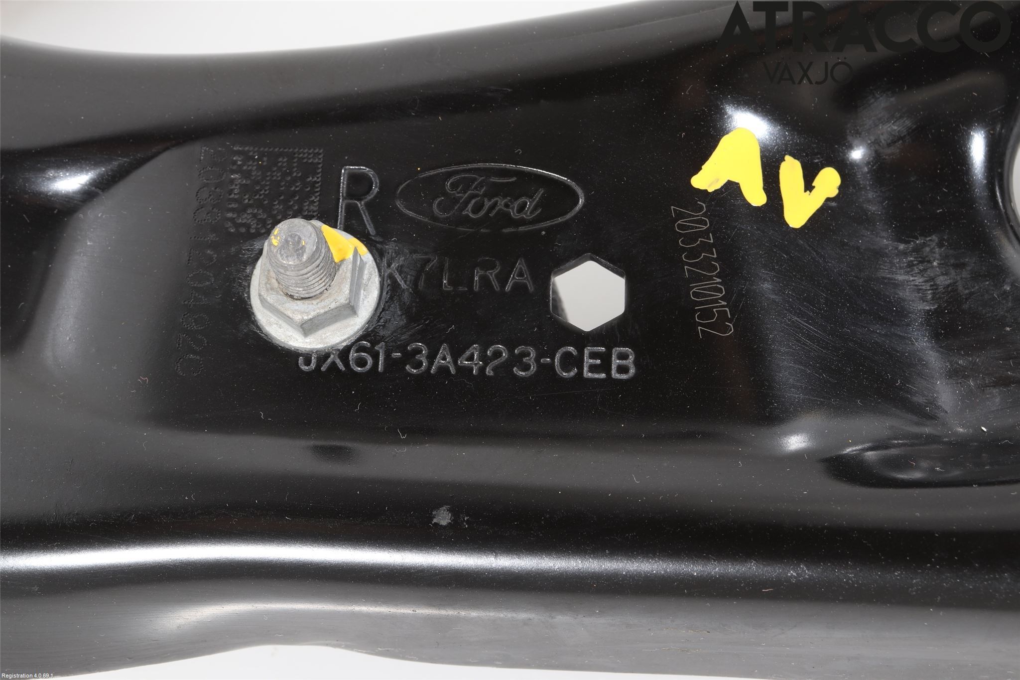Ford FOCUS 19- Bærearm Foran Høyre Nedre