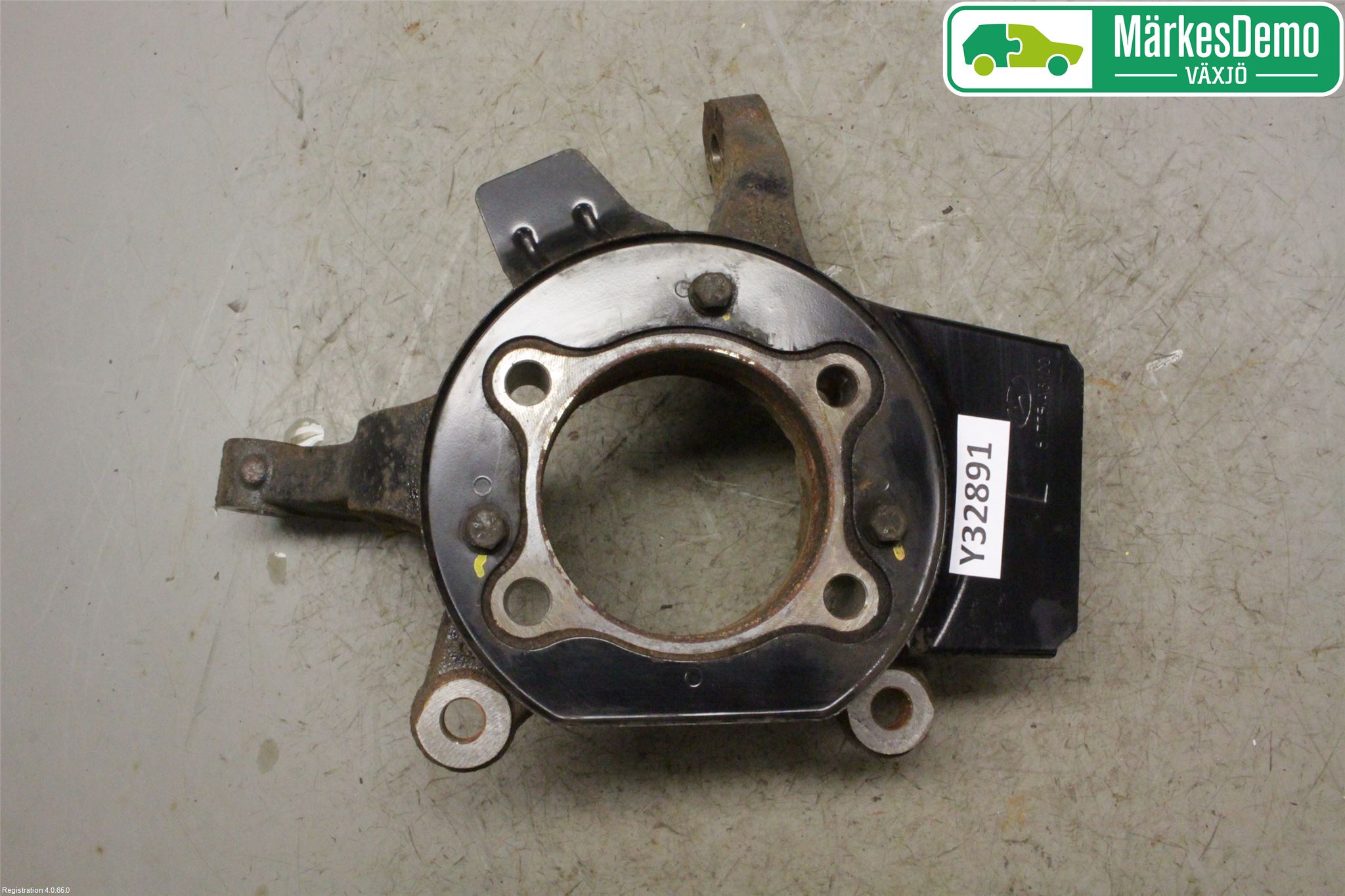 Hyundai i30 PD 17- Spindel Vf