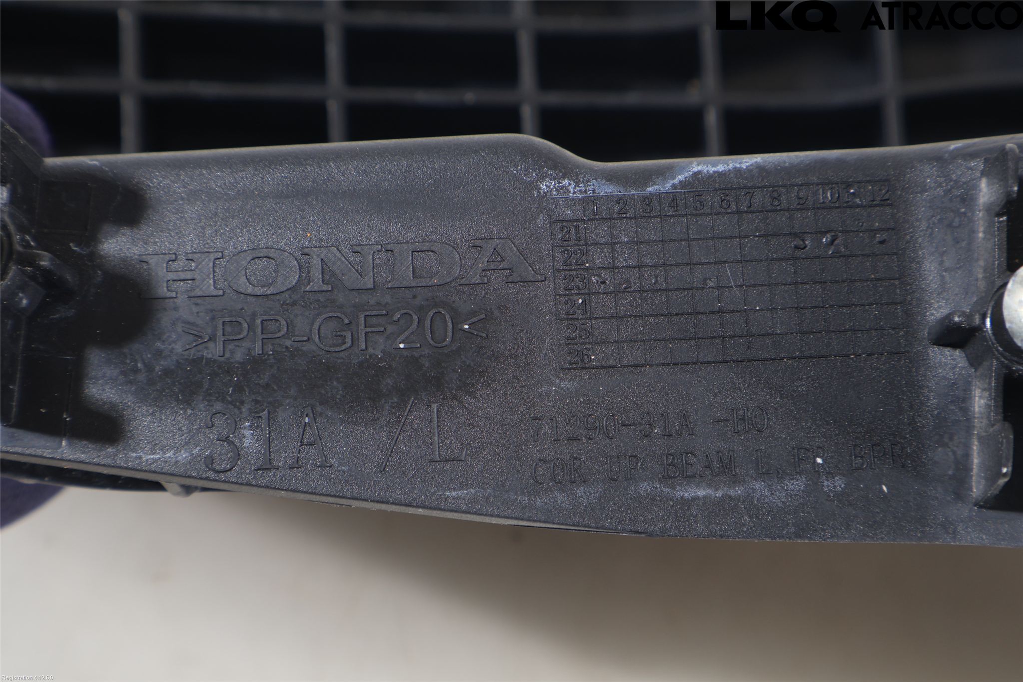 Honda E:NY1 23- Støtfangerfeste Foran Venstre