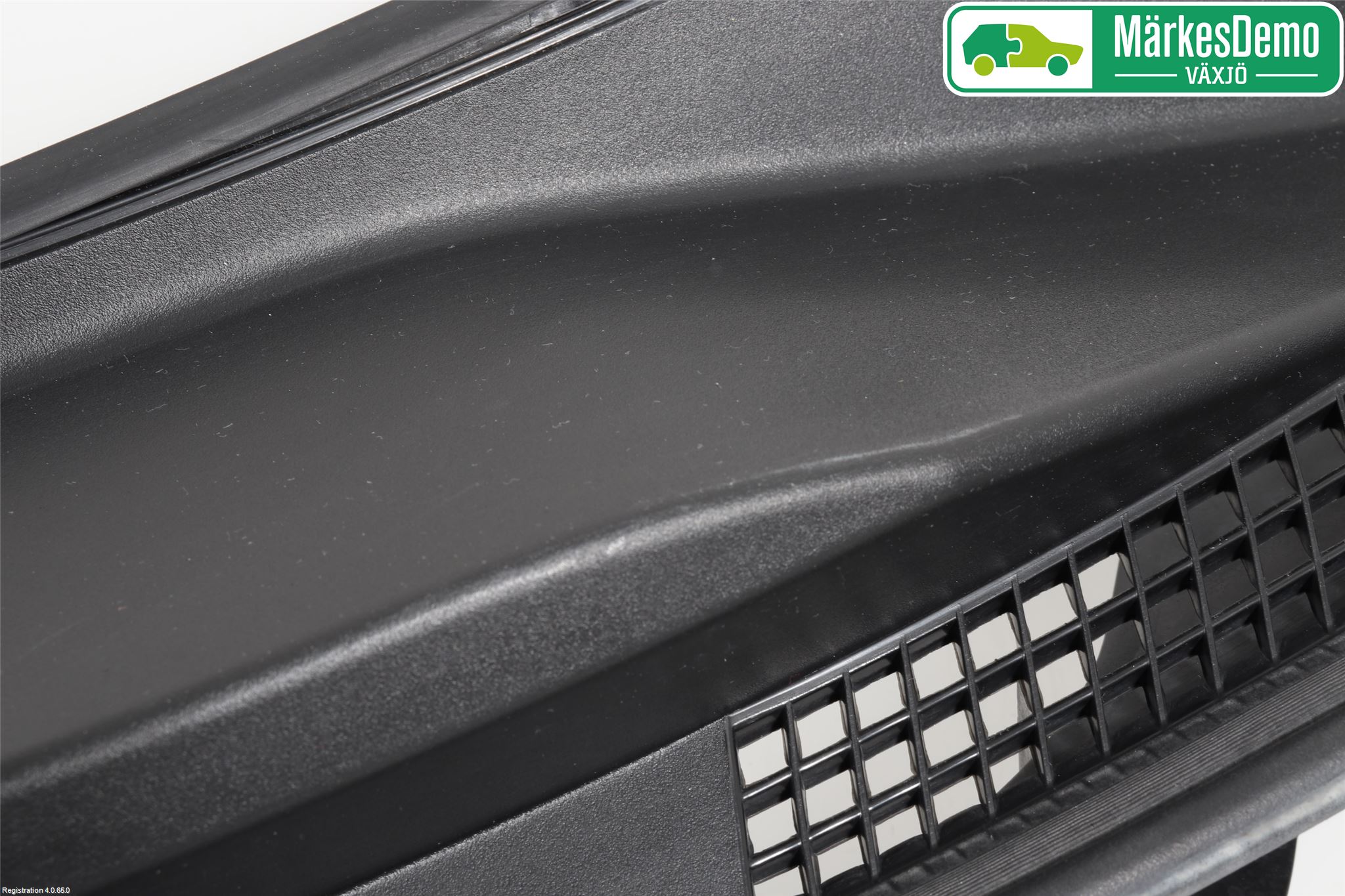 Suzuki SWIFT 17-24 Visker Deksel-Grill-Under Frr