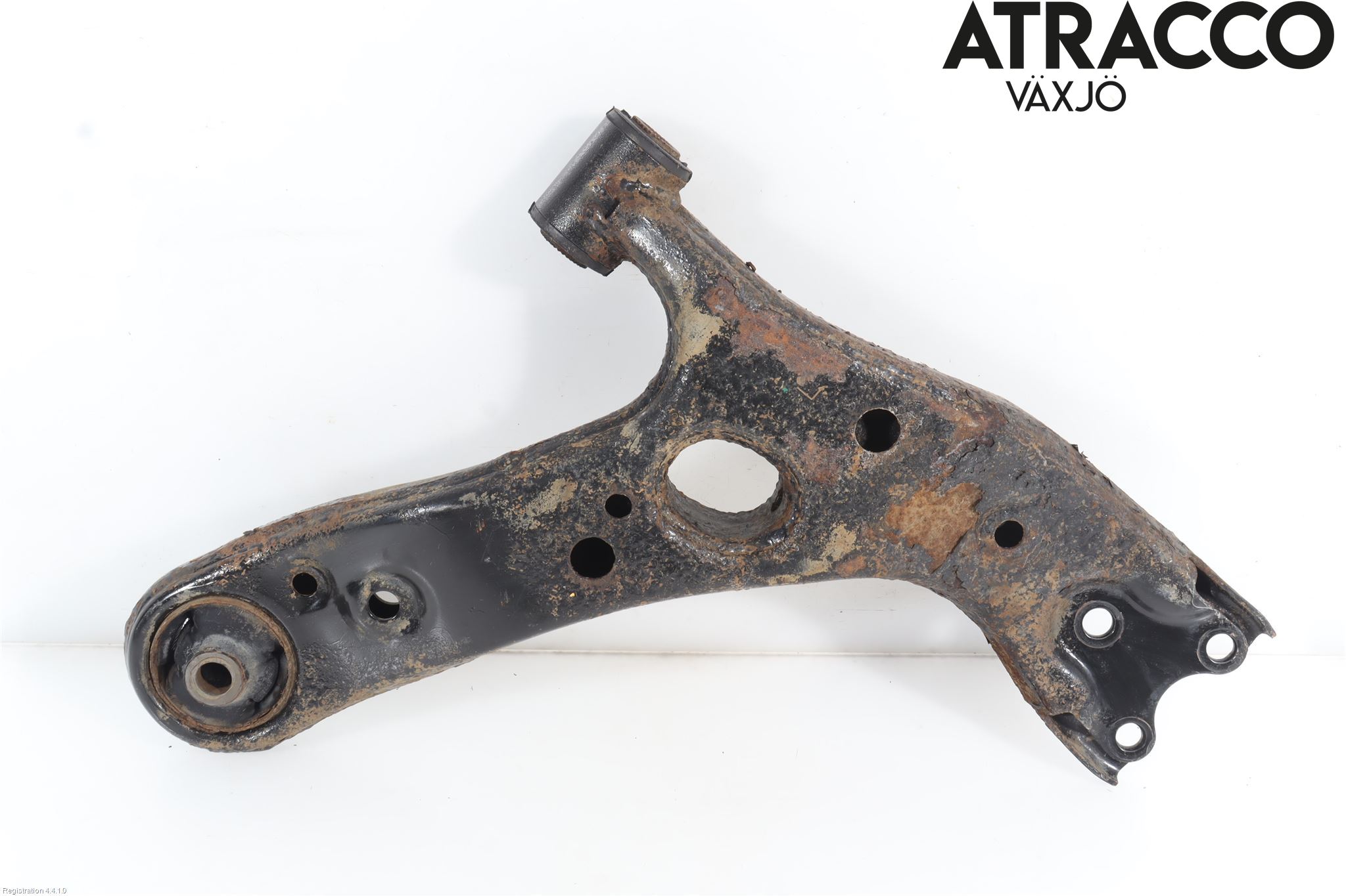 Toyota AURIS 13-19 Bærearm Foran Venstre Nedre