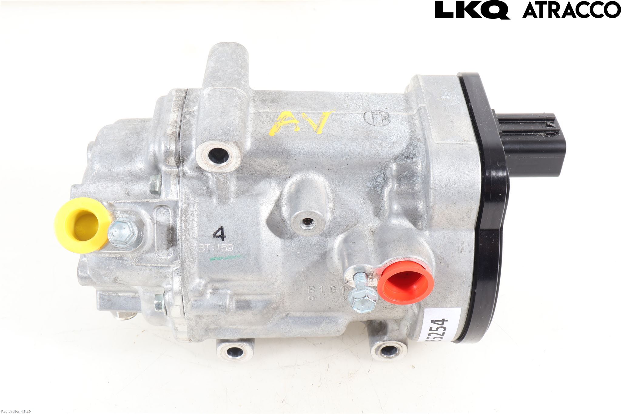 Toyota COROLLA CROSS XG10 22- Varme Ac Kompressor
