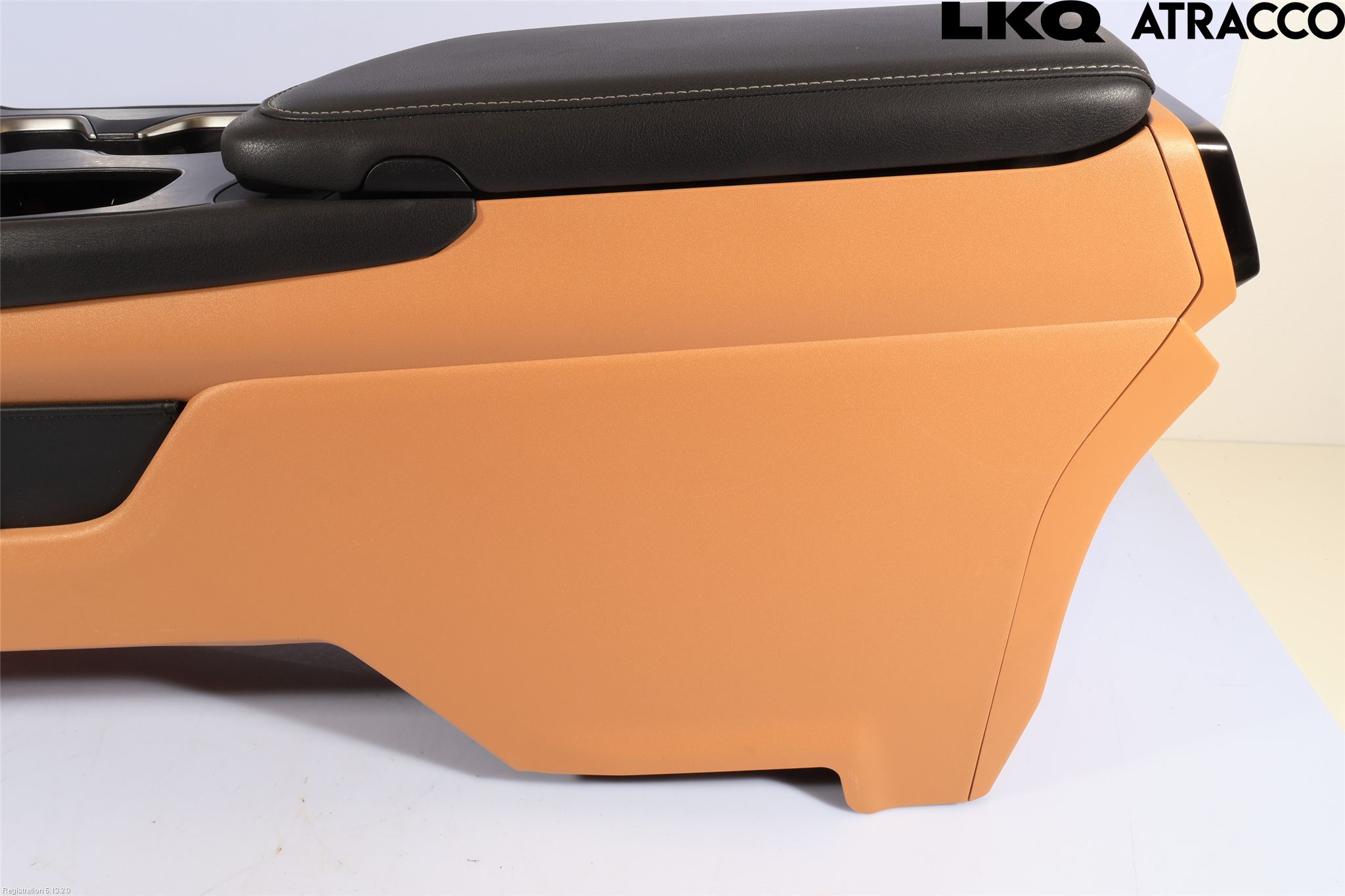 Lexus RZ 23- Instrumentkonsoll Gulv