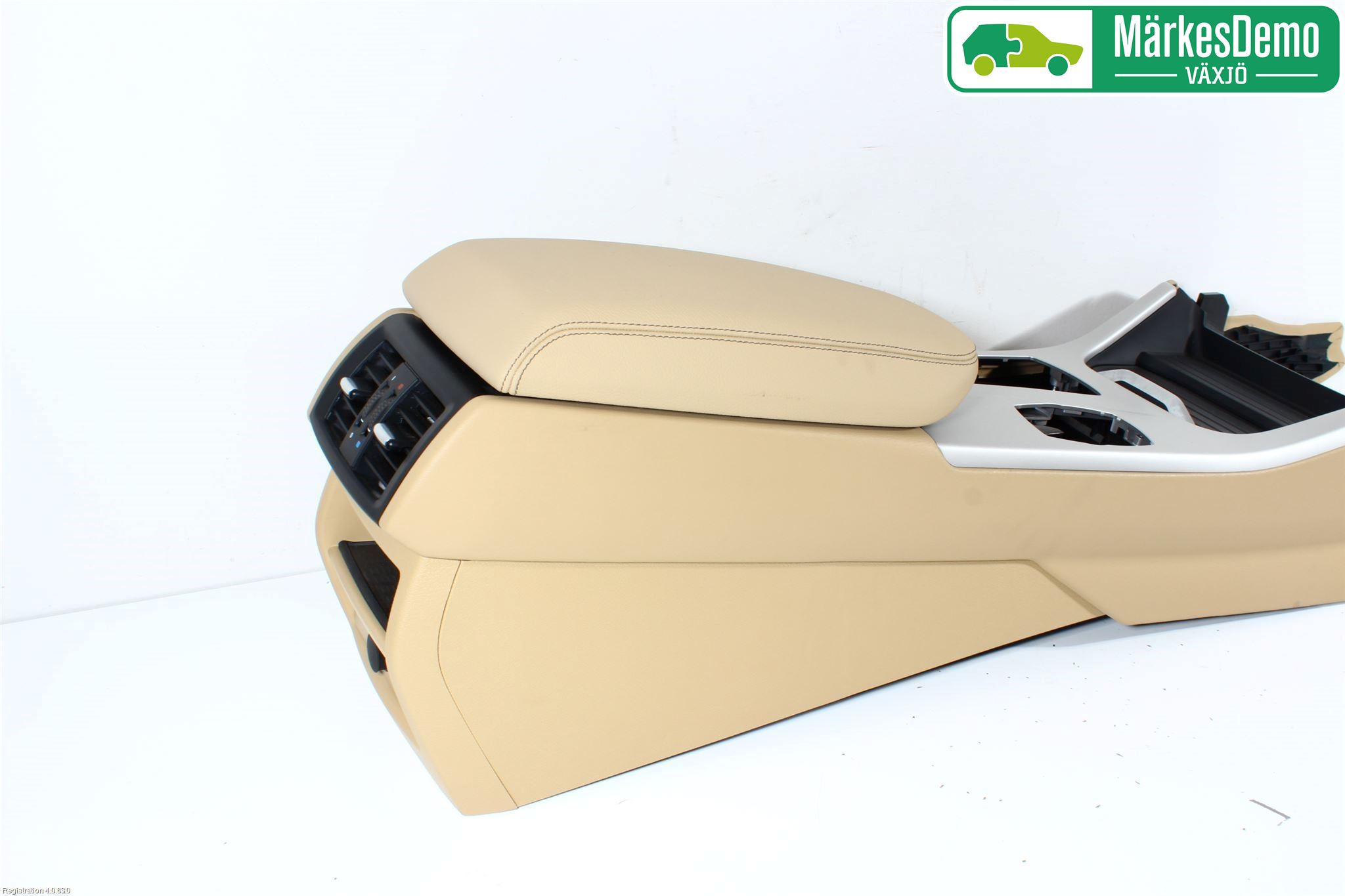 BMW X3 F25 10-17 Instrumentkonsoll Gulv
