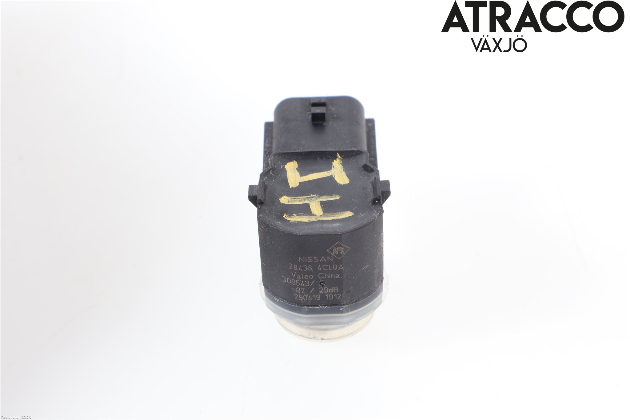 Nissan X-TRAIL 14-21 Sensor Parkering Front