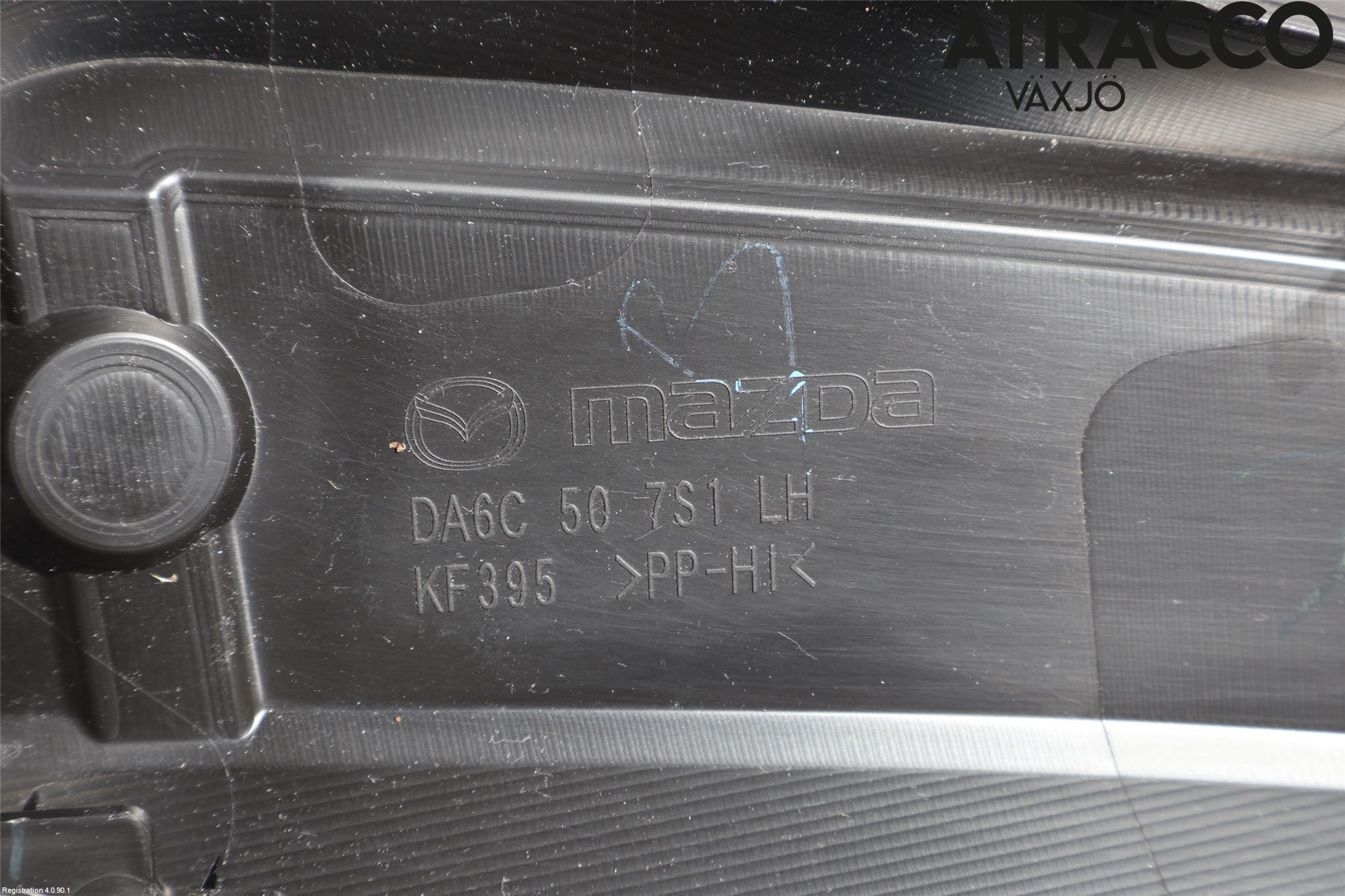 Mazda 2 (DJ) 15-22 Visker Deksel-Grill-Under Frr
