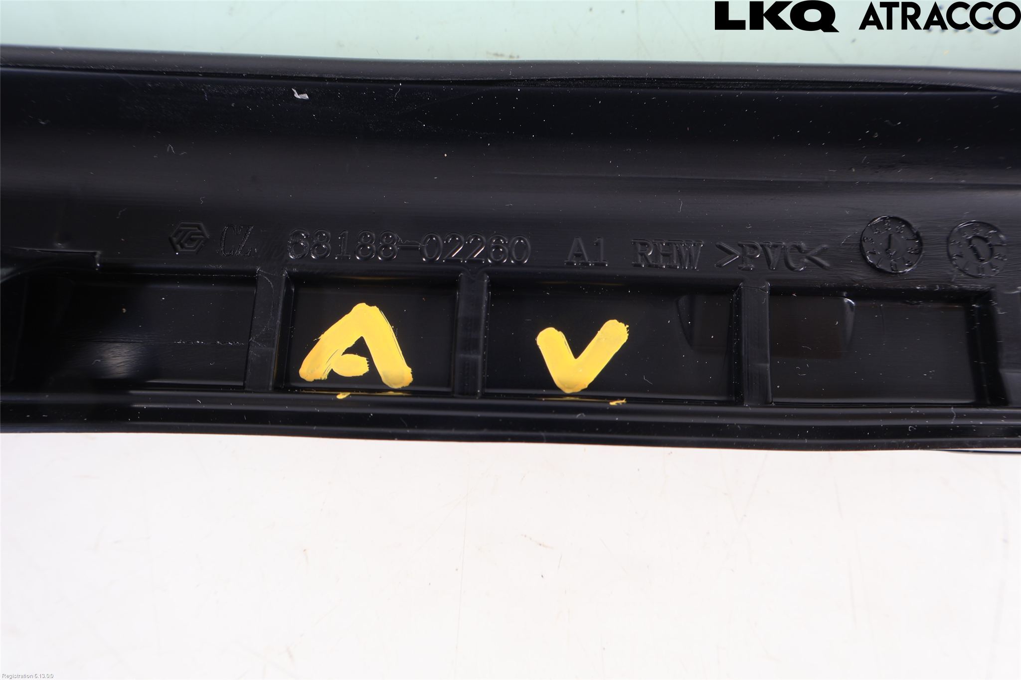 Toyota COROLLA 19- Dørrute Bak Høyre Trekant 4D