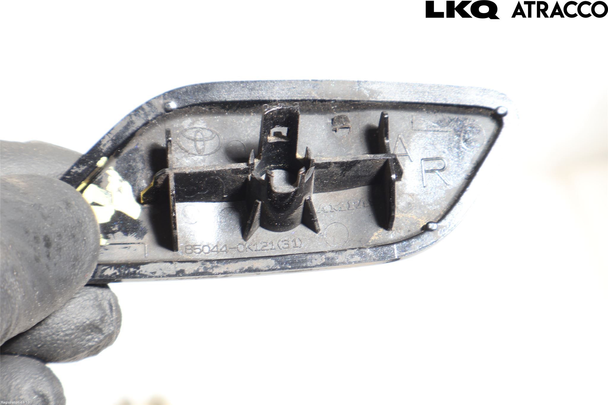 Toyota HILUX 16- Støtfanger Foran Horn Høyre