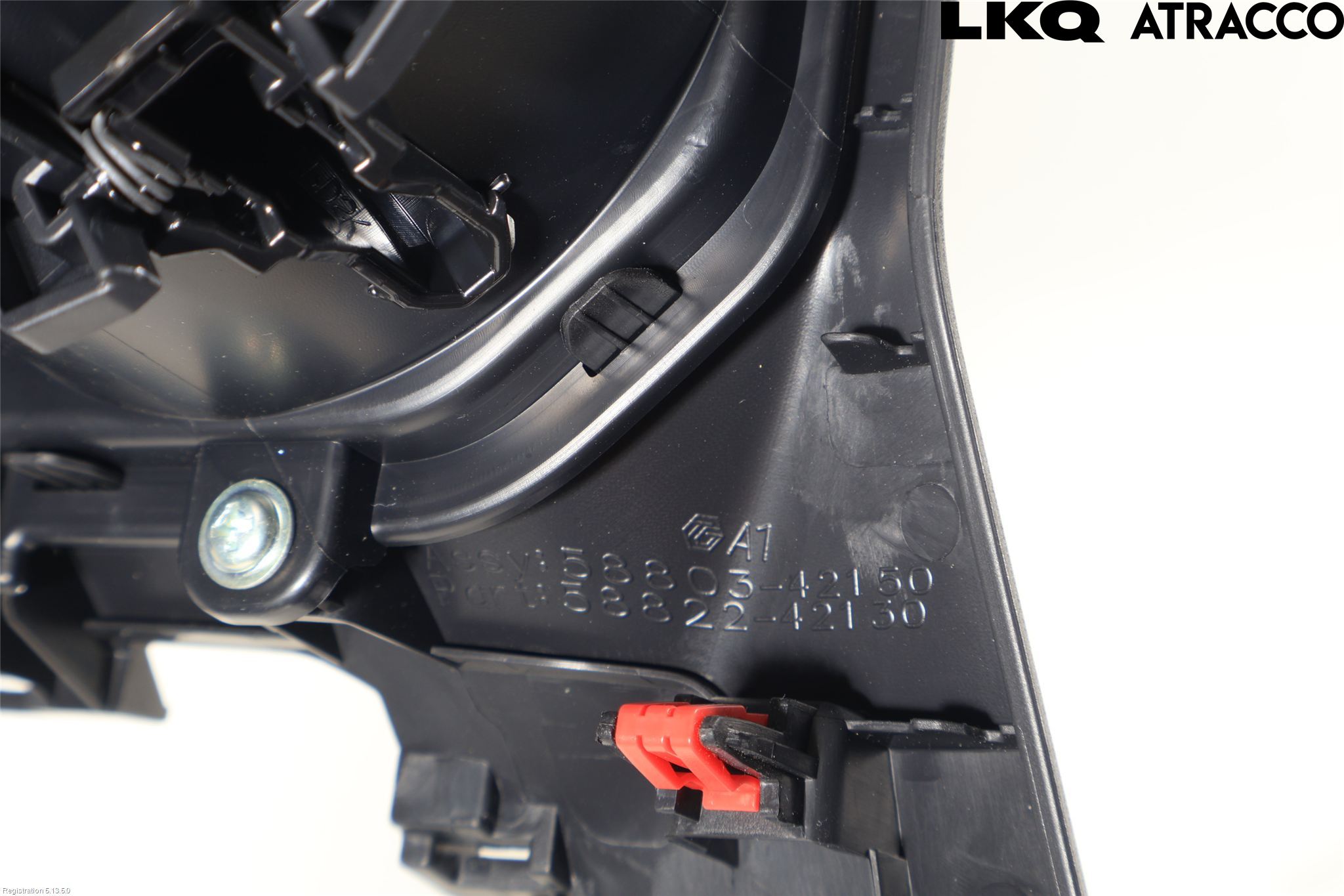 Toyota bZ4X EA10 22- Innr Koppholder