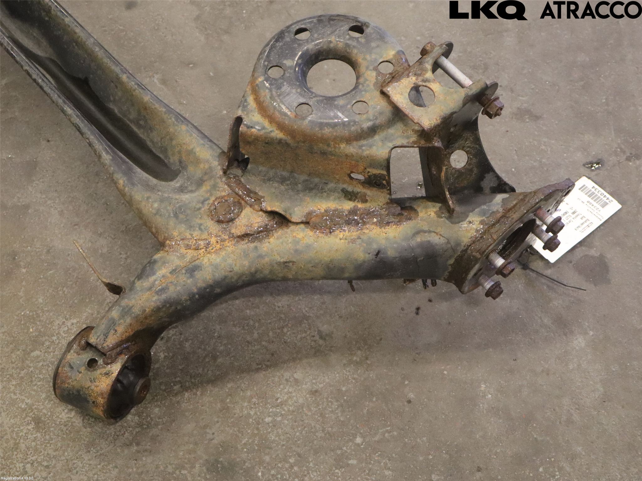 Toyota COROLLA 08-12 Bakaksel Feste Travers-Ramme