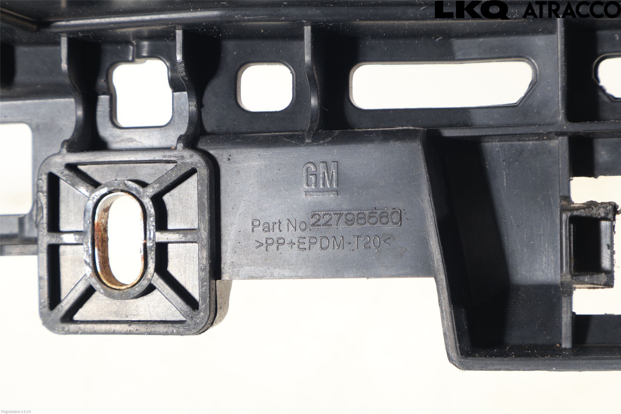 Opel INSIGNIA 09-16 Støtfanger Foran Midt Del