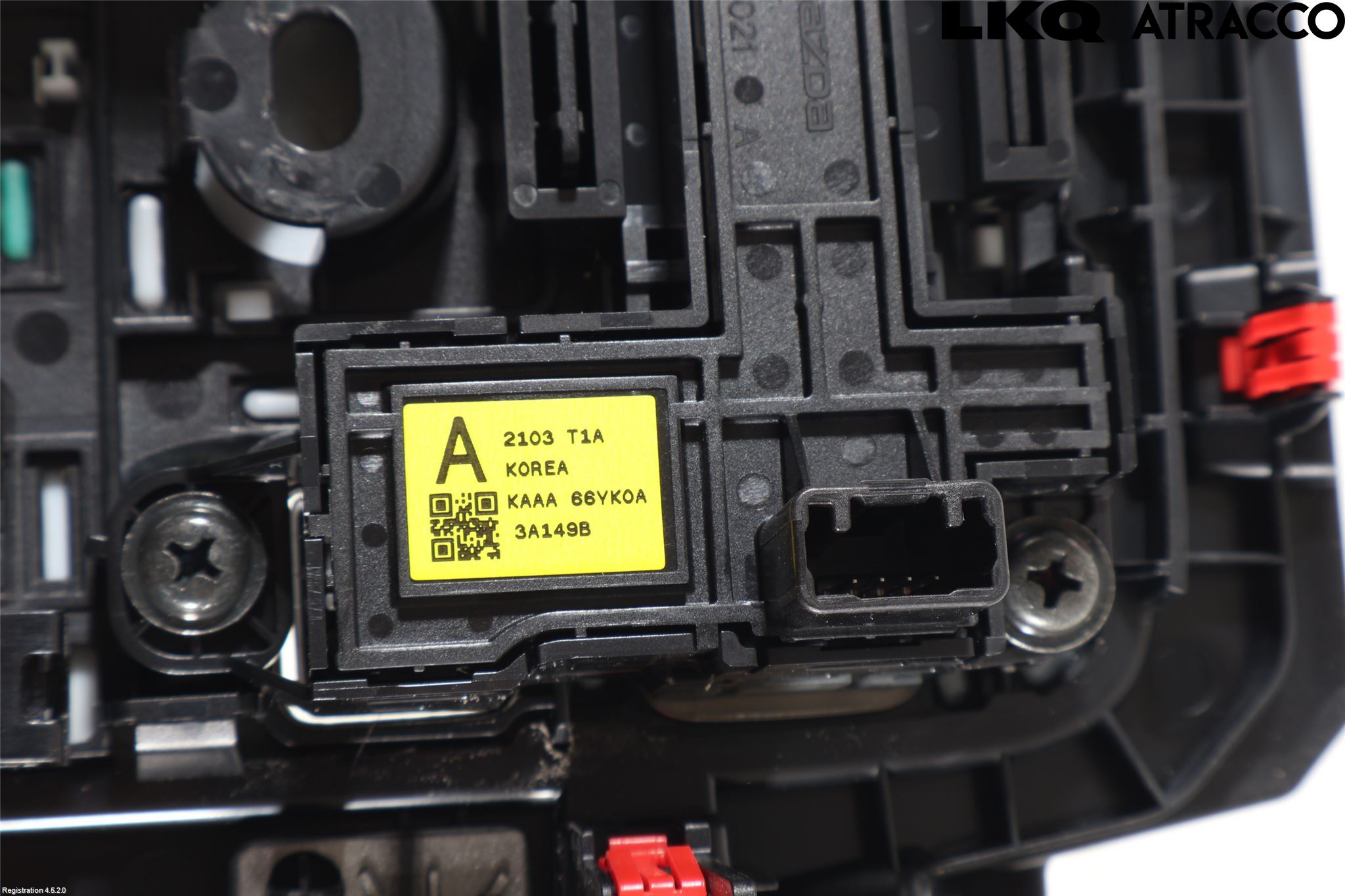 Mazda CX-60 22- Instrumentkonsoll Midt
