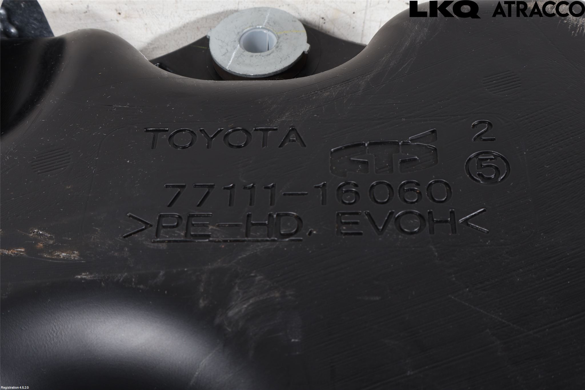 Toyota COROLLA CROSS XG10 22- Drivstofftank Innsprøytning