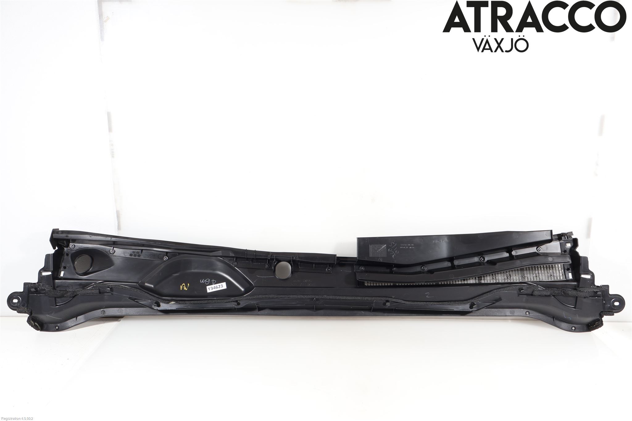 Toyota HILUX 16- Visker Deksel-Grill-Under Frr