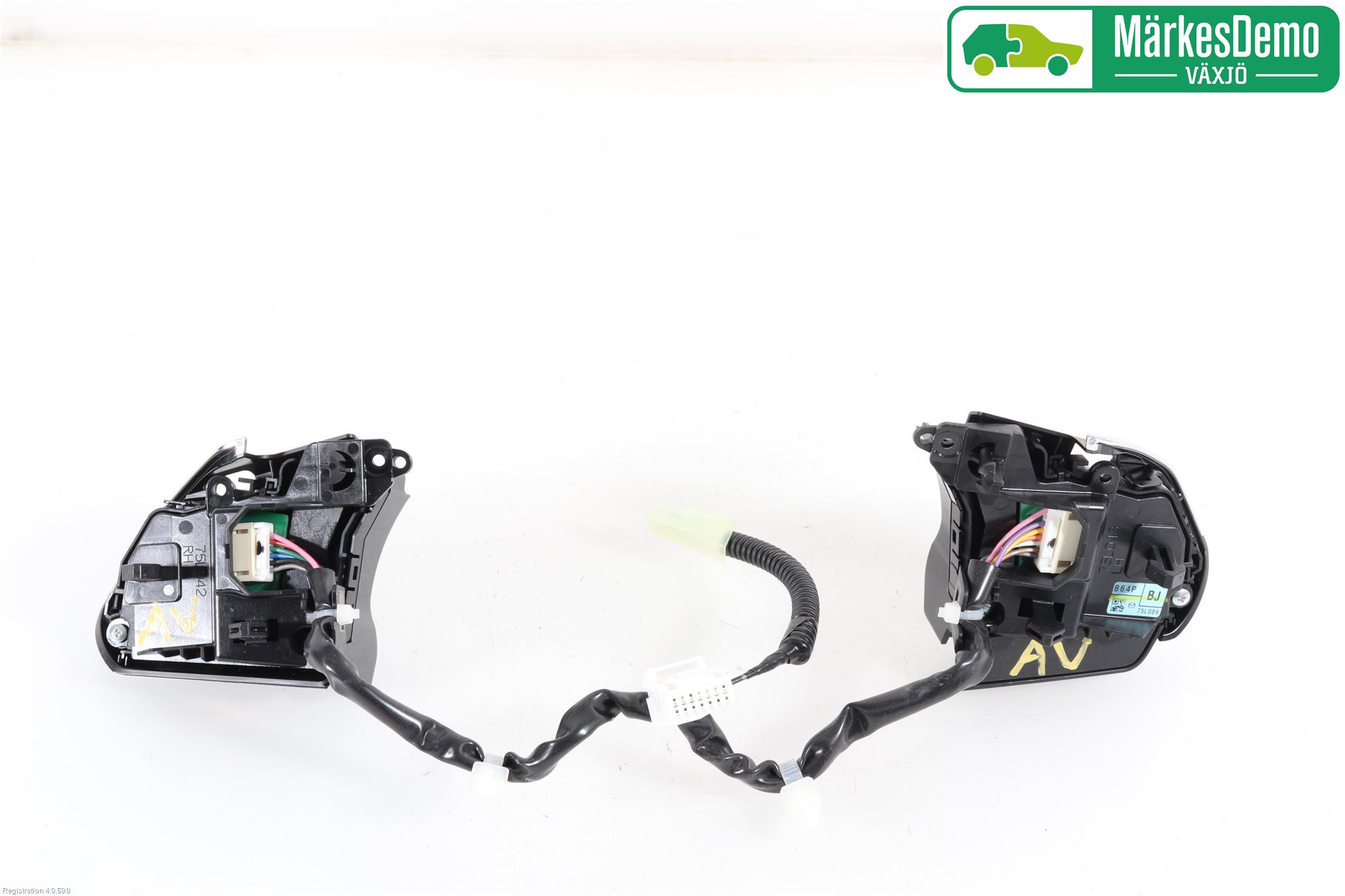 Mazda 2 (DJ) 15-22 Bryter Ratt Radio-Stereo