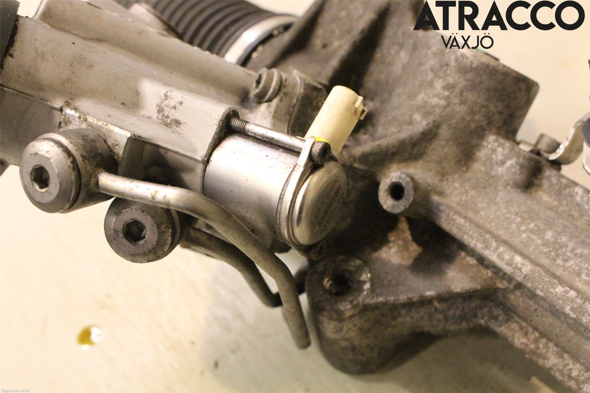 BMW 5 GT F07 09-17 Servo Snekke - Tannstang