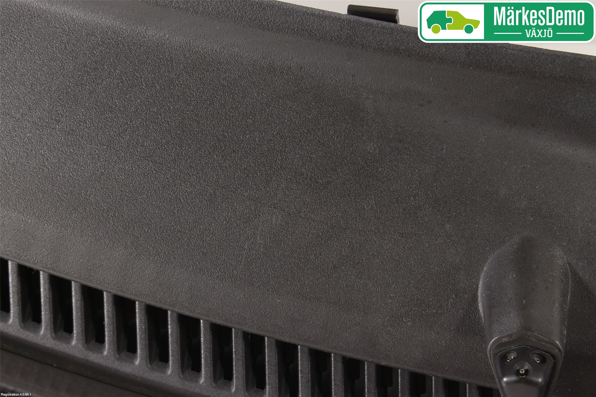 Suzuki SWIFT 11-16 Visker Deksel-Grill-Under Frr