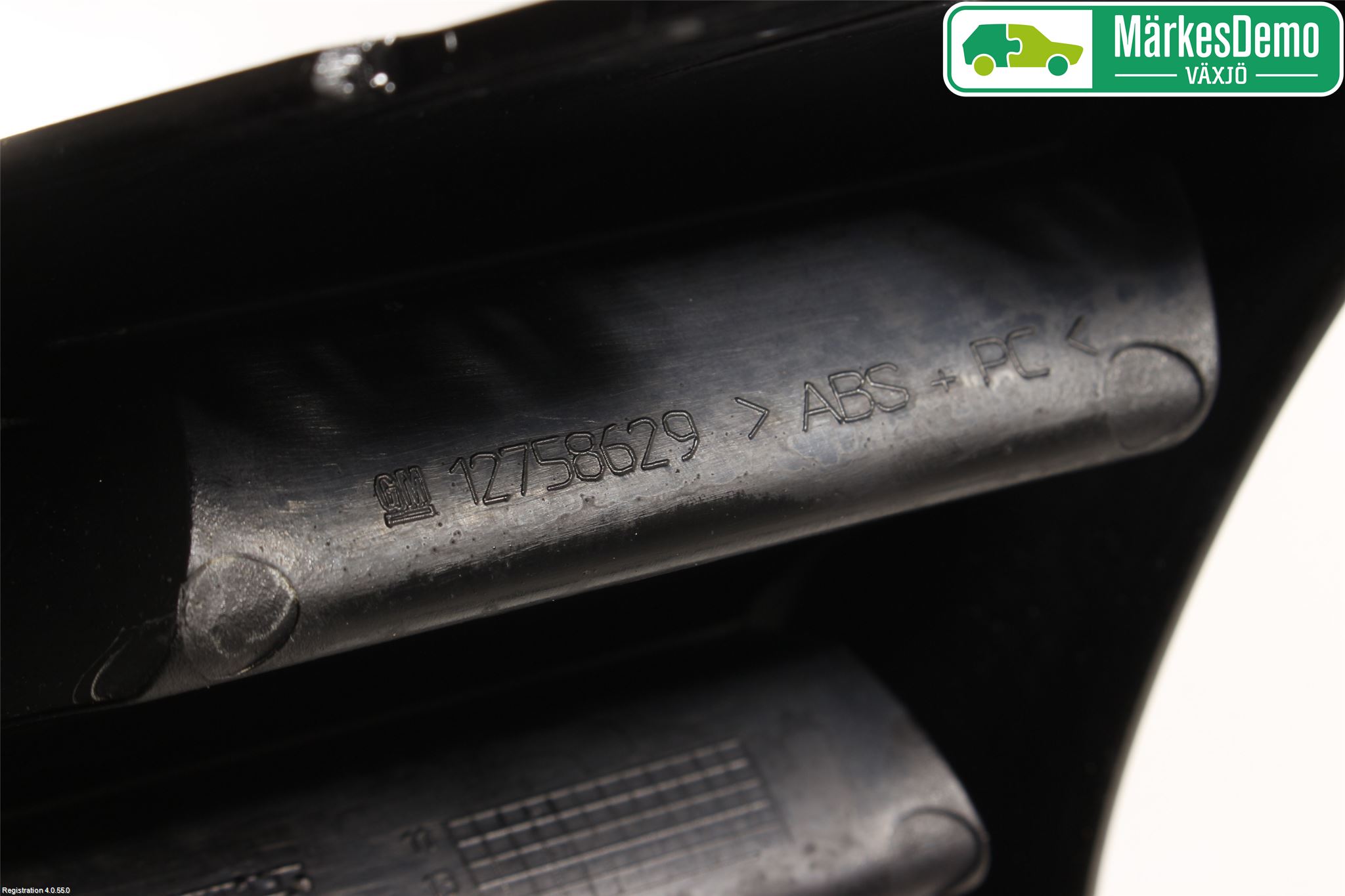 Saab 9-5     06-10 Frontlykt Ramme H Lyktering