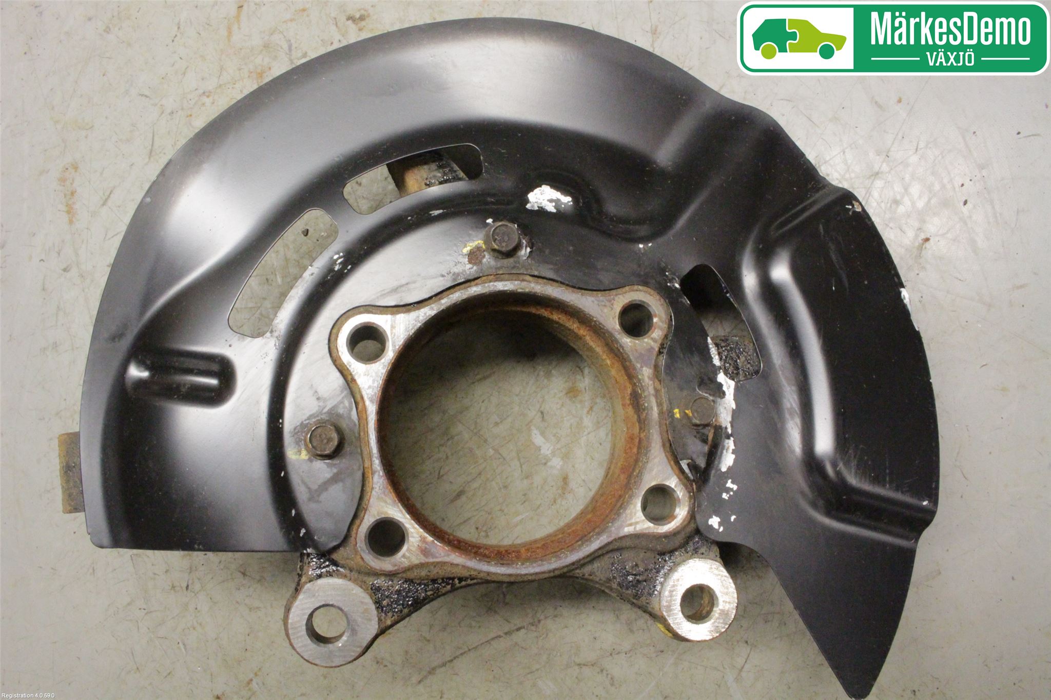 Hyundai TUCSON 05- Spindel Vf