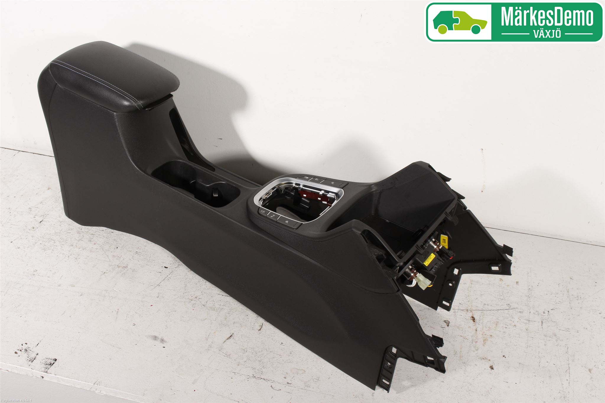 Hyundai i30 PD 17- Instrumentkonsoll Gulv