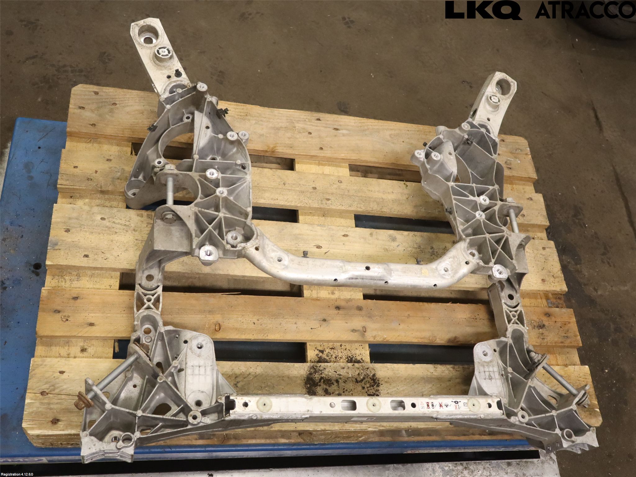 BMW 5 G30/G31/F90 17-23 Forstillingsbjelke(Tvergående)