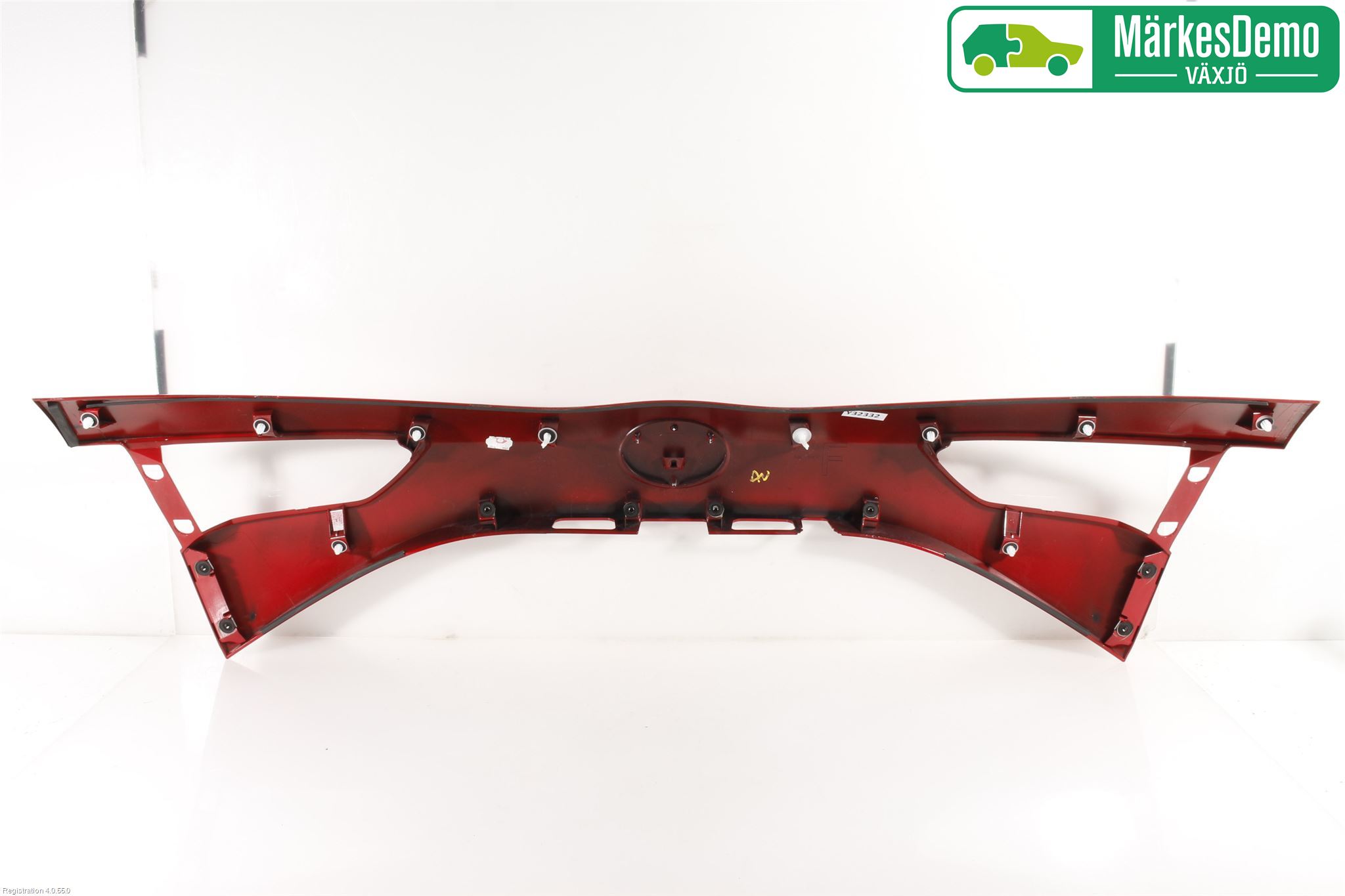 Toyota YARIS XP130 15-20 Refleksplate - Skiltplate