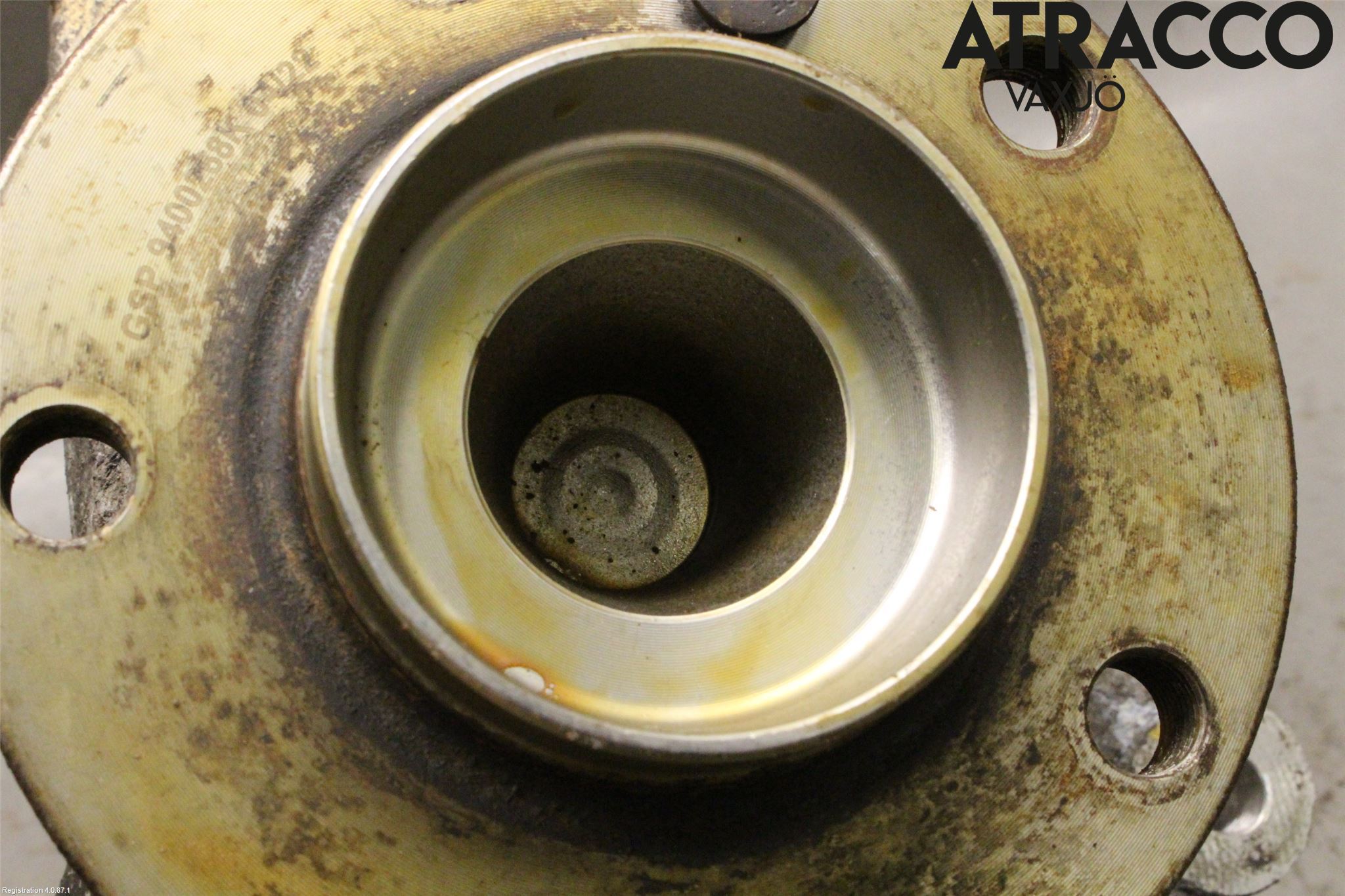 BMW 5 F10/F11/F18 09-17 Spindel Vf