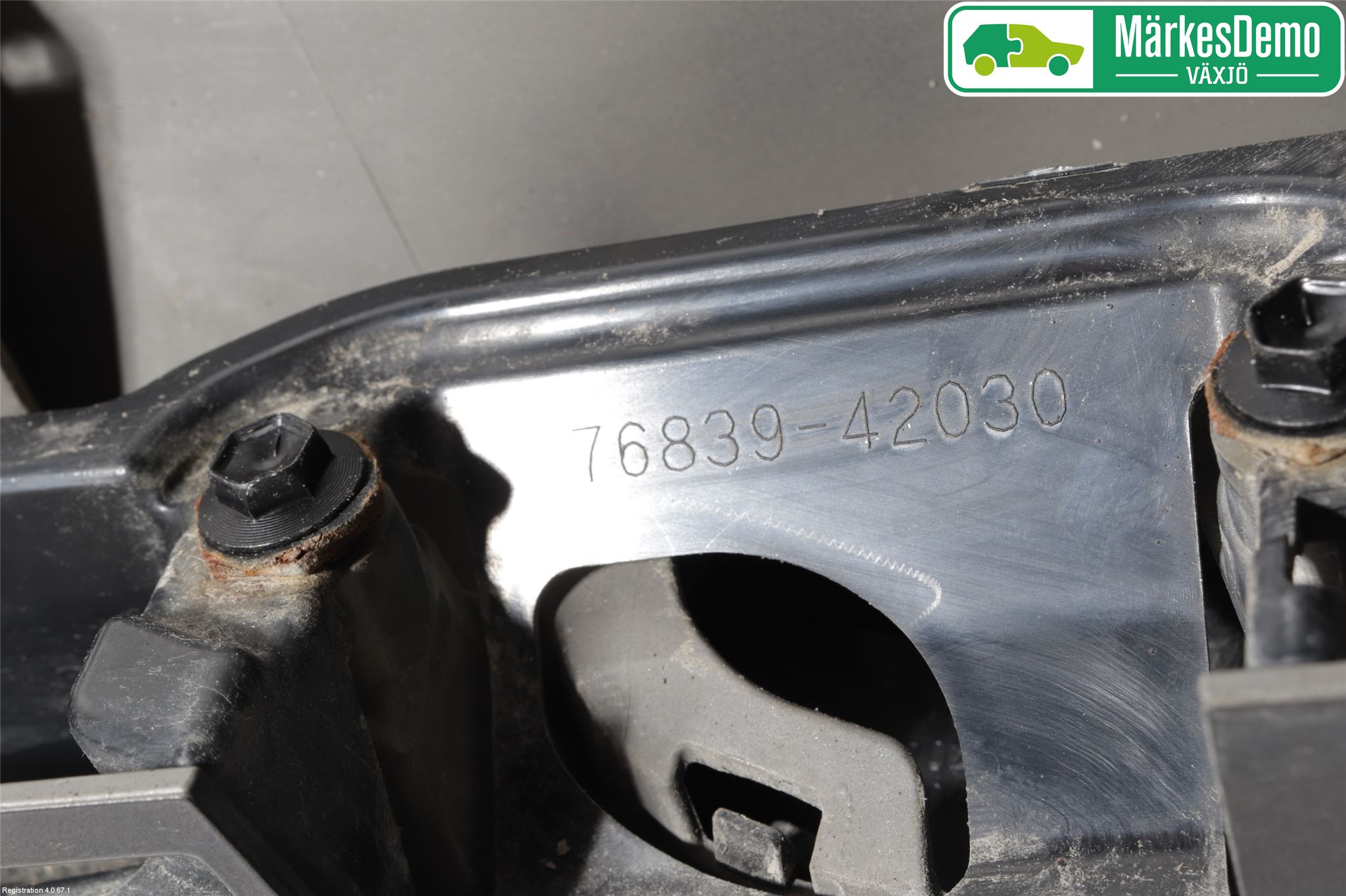 Toyota RAV4 13-18 Refleksplate - Skiltplate