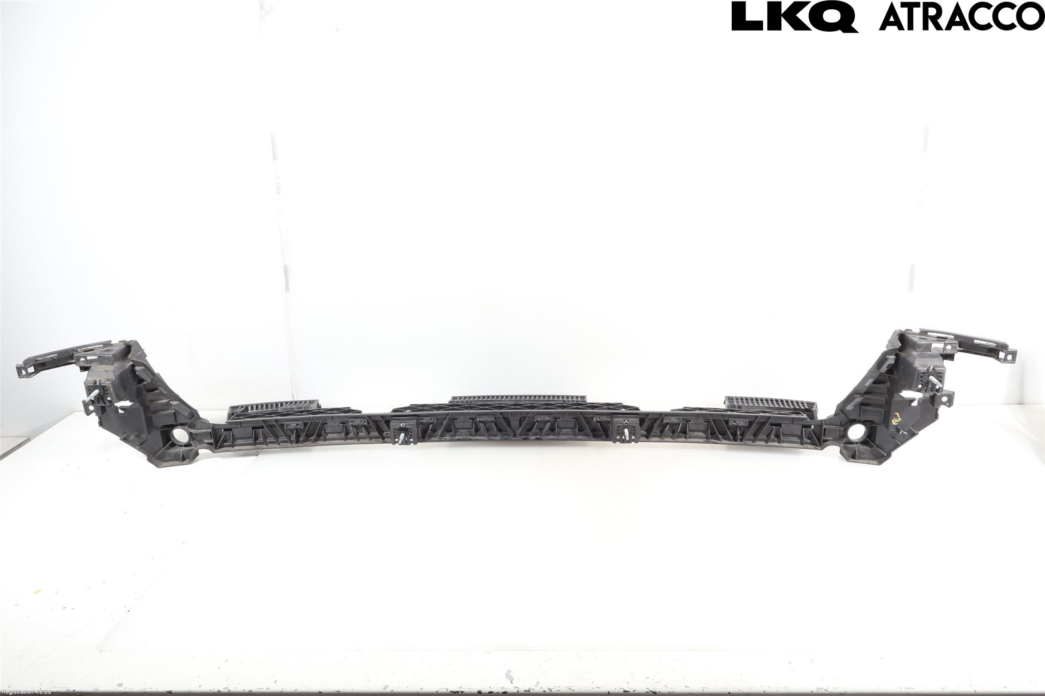 Audi A4/S4 B9 16-19 Støtfanger Bak Midt Del