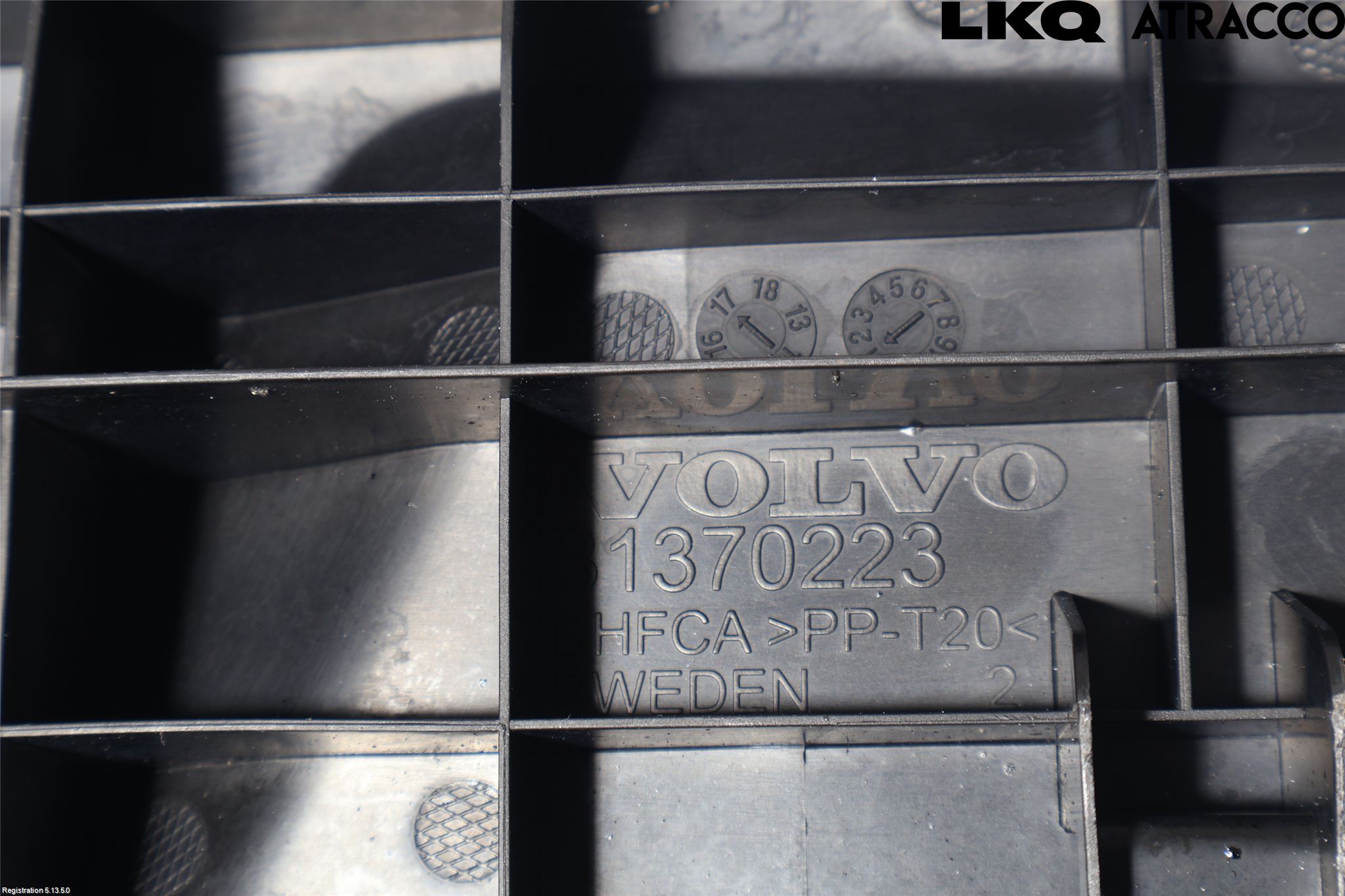 Volvo V40 12-19 Luftstyring Front