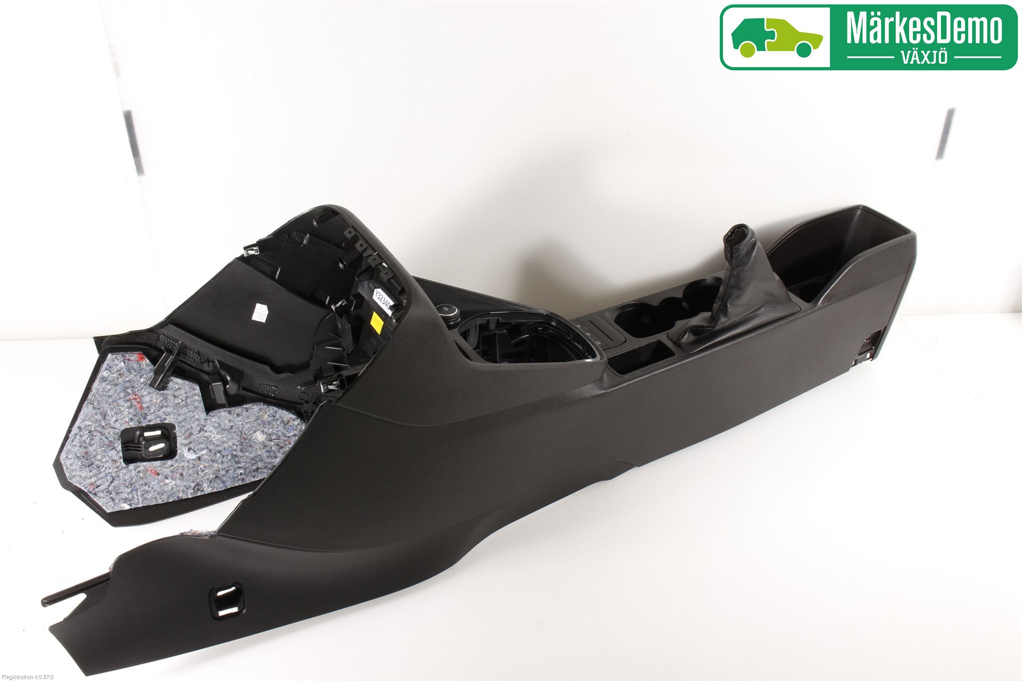Suzuki SX4 S-CROSS 14-21 Instrumentkonsoll Gulv