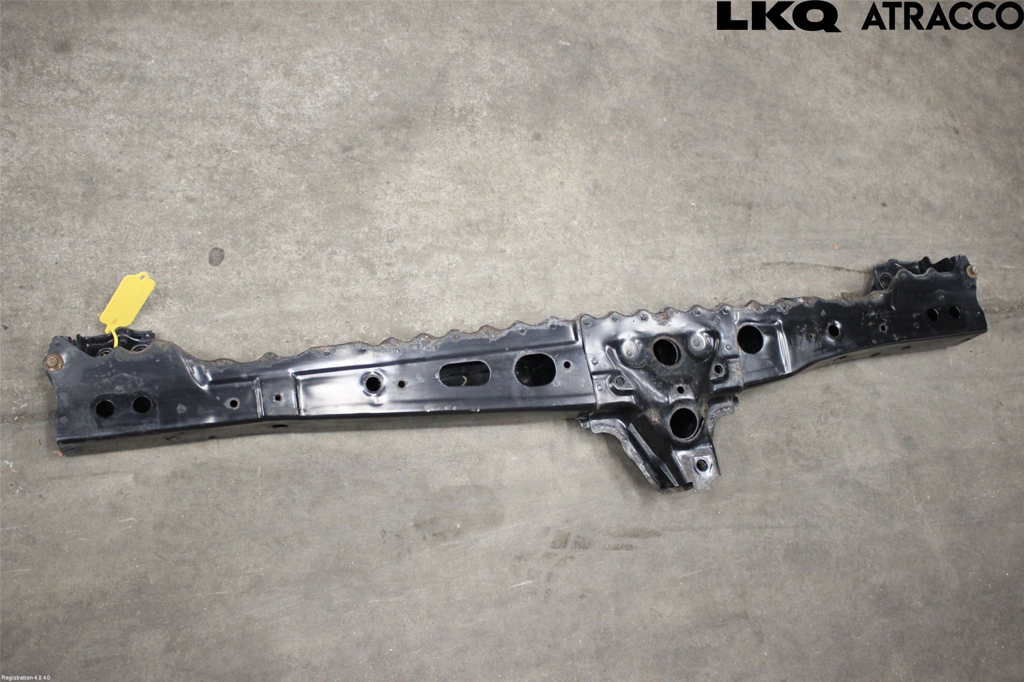 Toyota AURIS 13-19 Motorbjelke (Langs Gående )