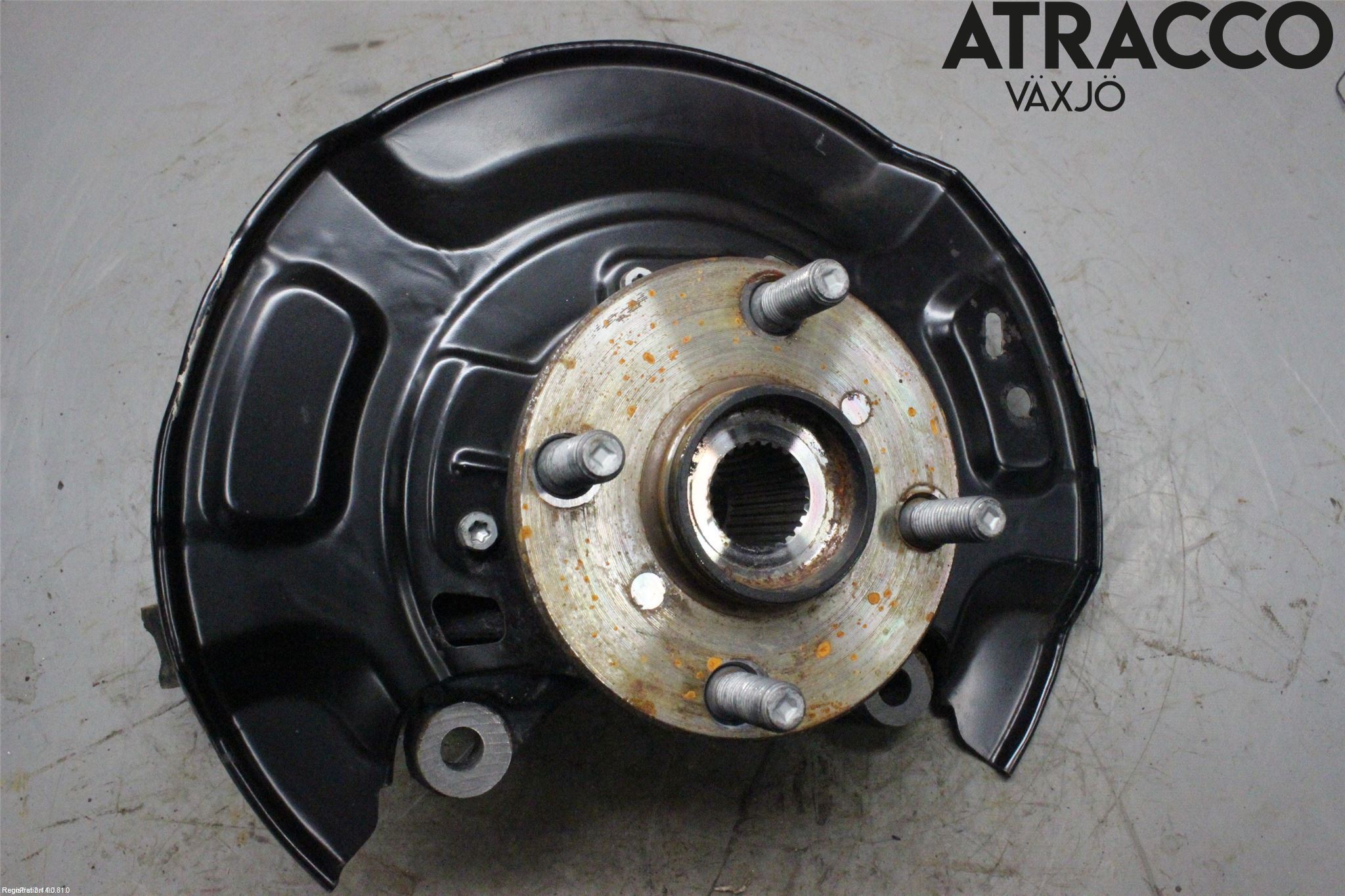 Toyota YARIS XP90 06-11 Spindel Vf