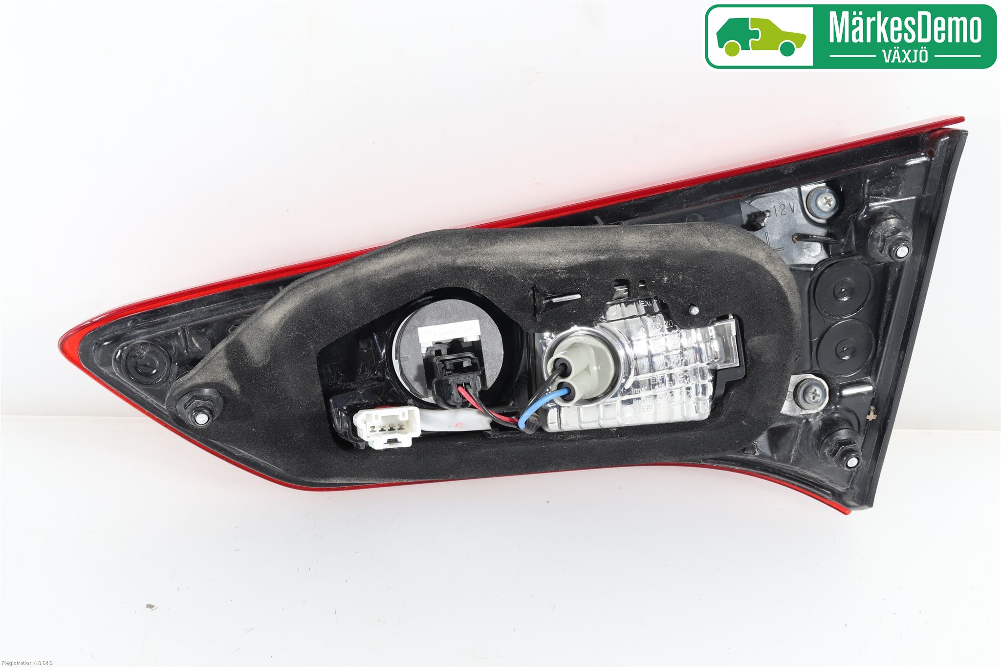Toyota YARIS XP130 15-20 Baklykt Venstre  På Luke(Indre