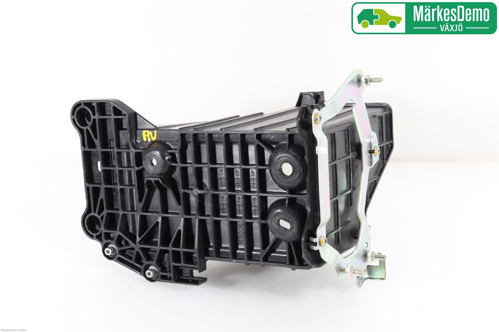 Mazda 2 (DJ) 15-22 Batterikasse - Feste - Holder