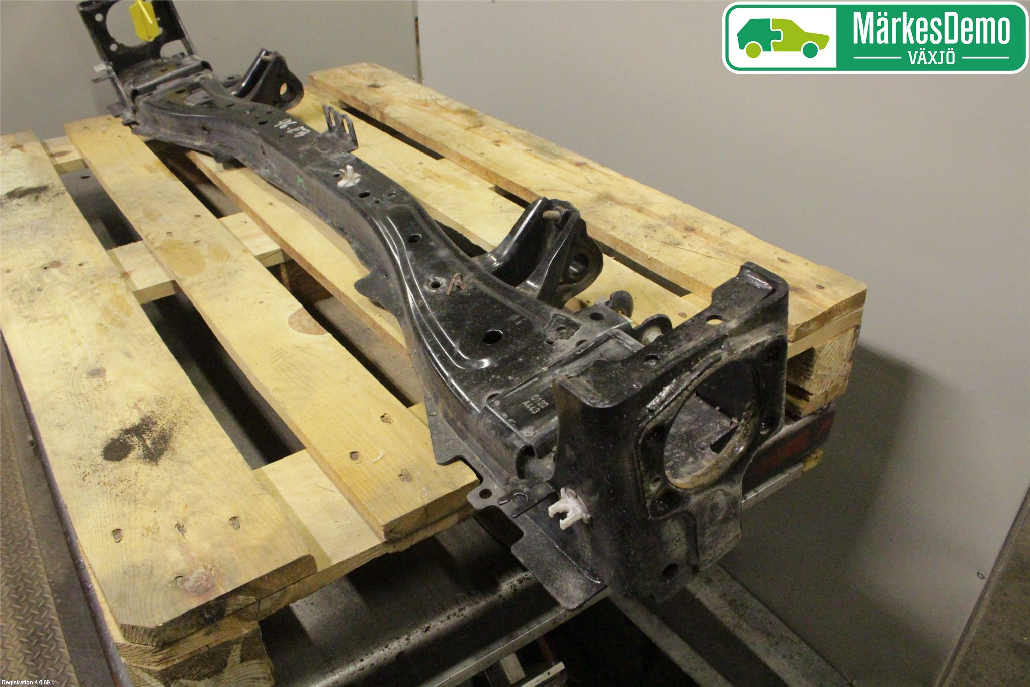 Nissan NV200/NV200 COMBI Bakaksel Feste Travers-Ramme