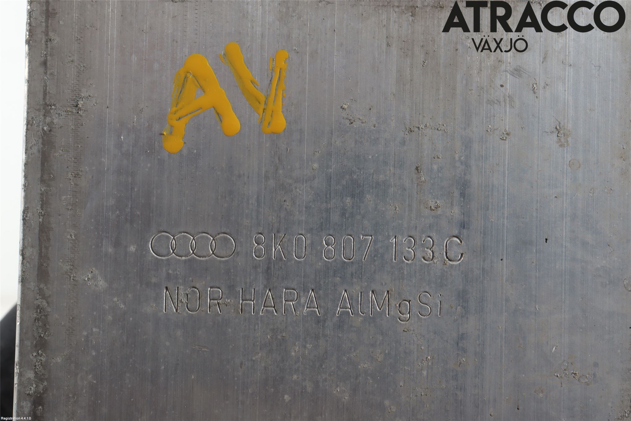 Audi A4 ALLROAD 09-16 Støtfanger Foran Feste
